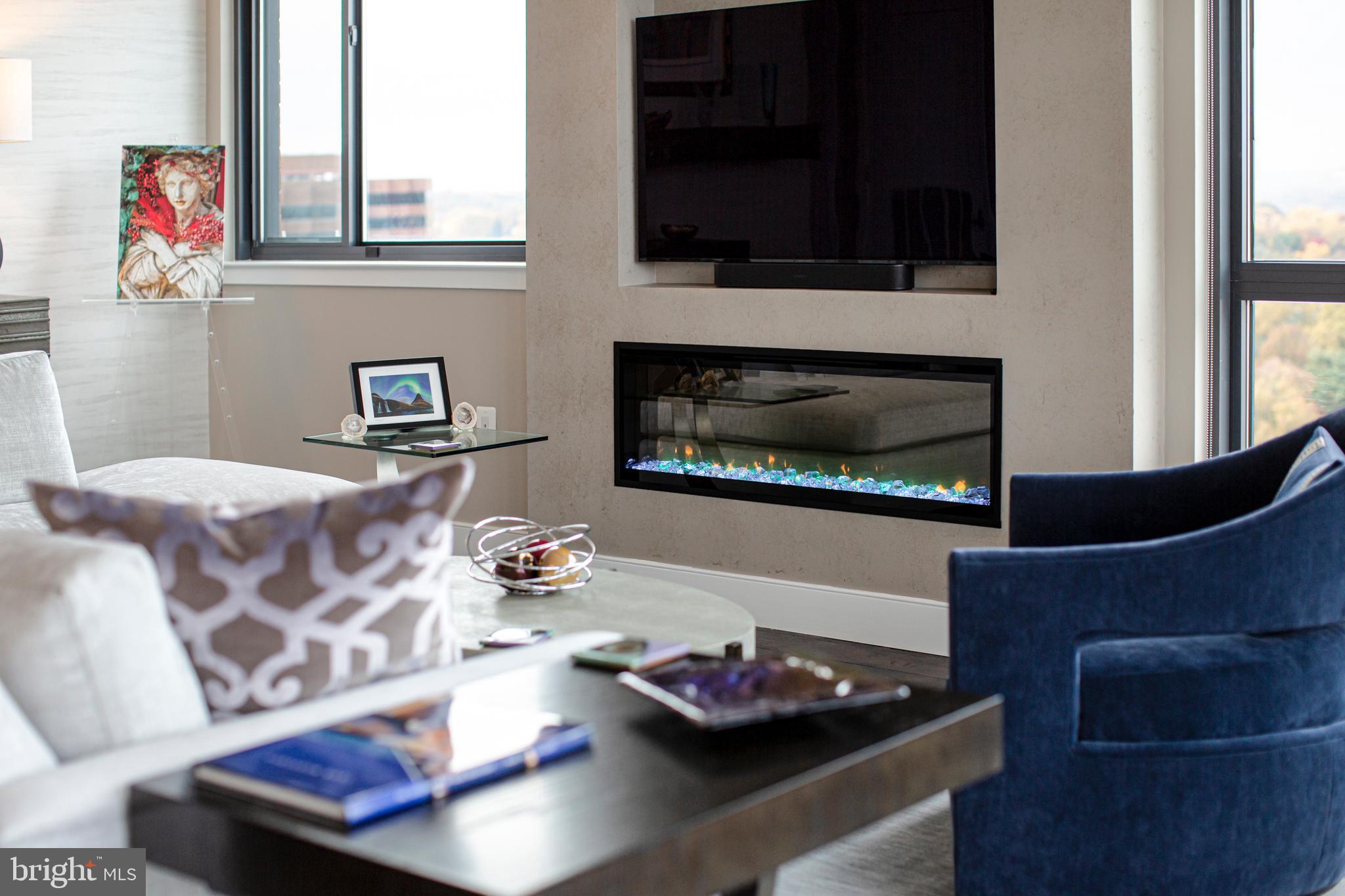 2000 Clarendon Blvd #Ph05