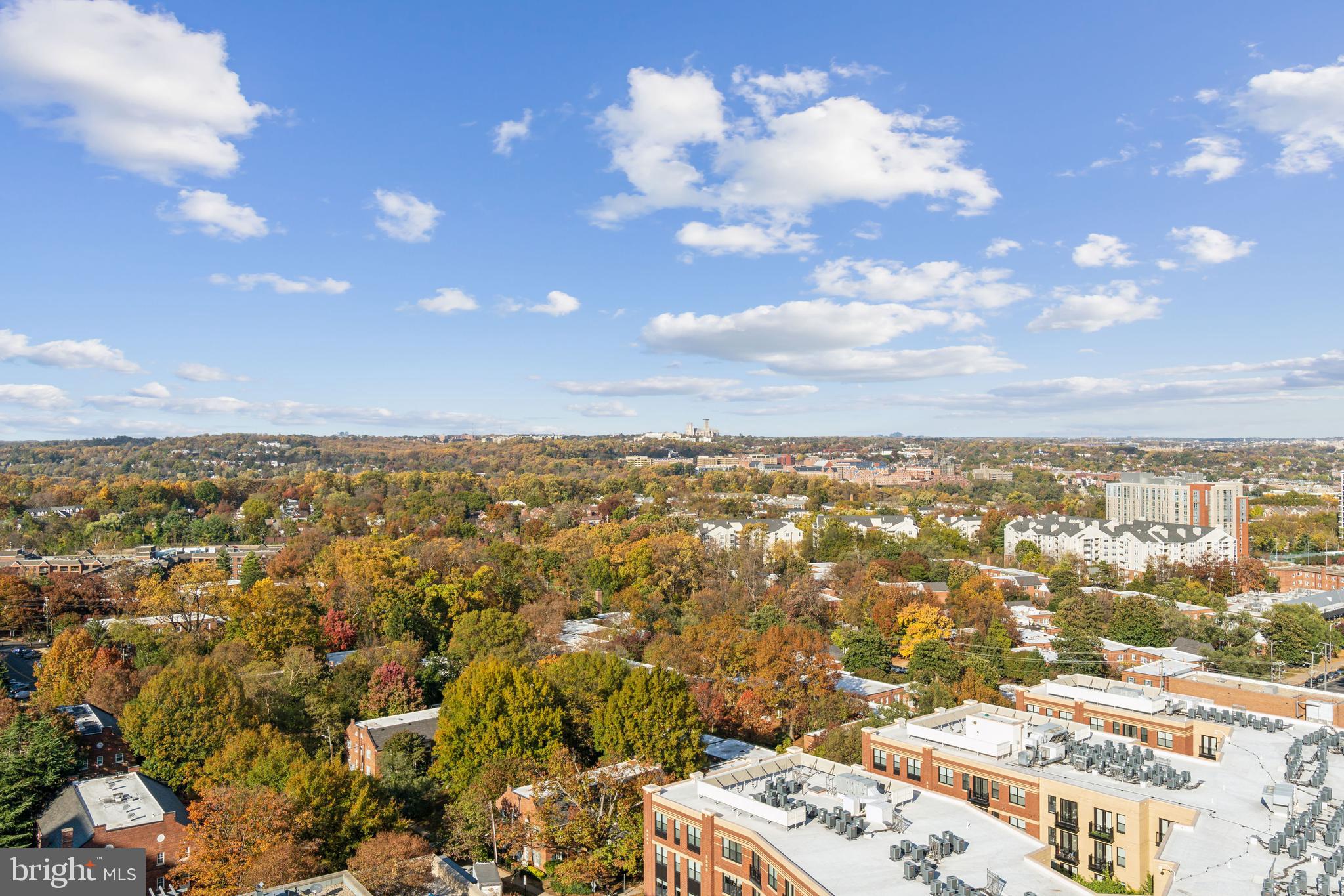 2000 Clarendon Blvd #Ph05