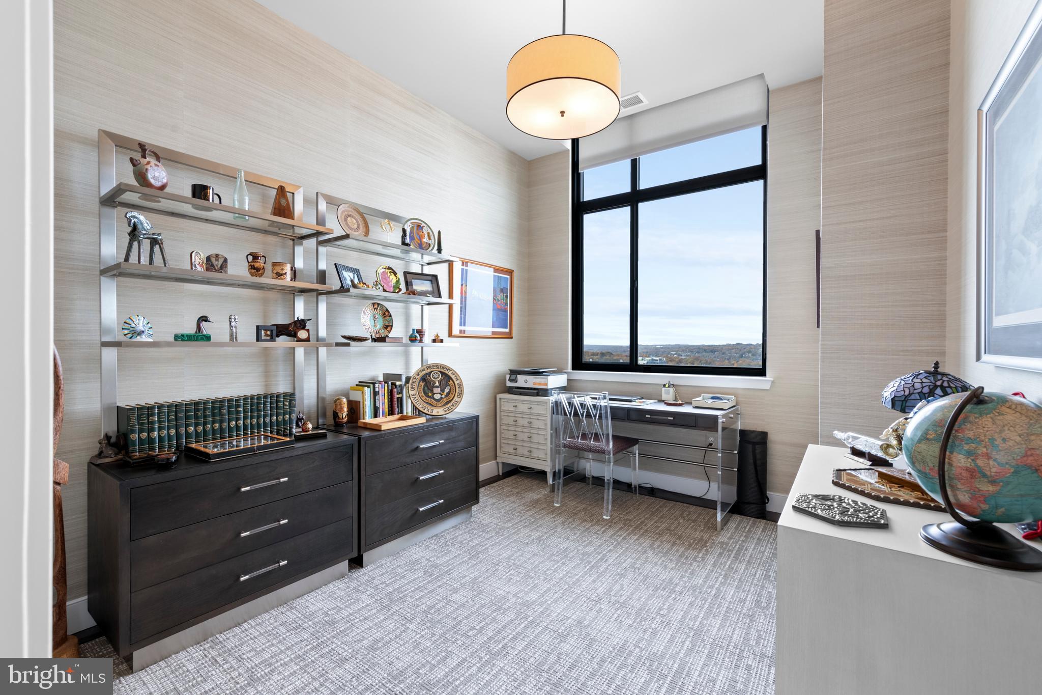 2000 Clarendon Blvd #Ph05