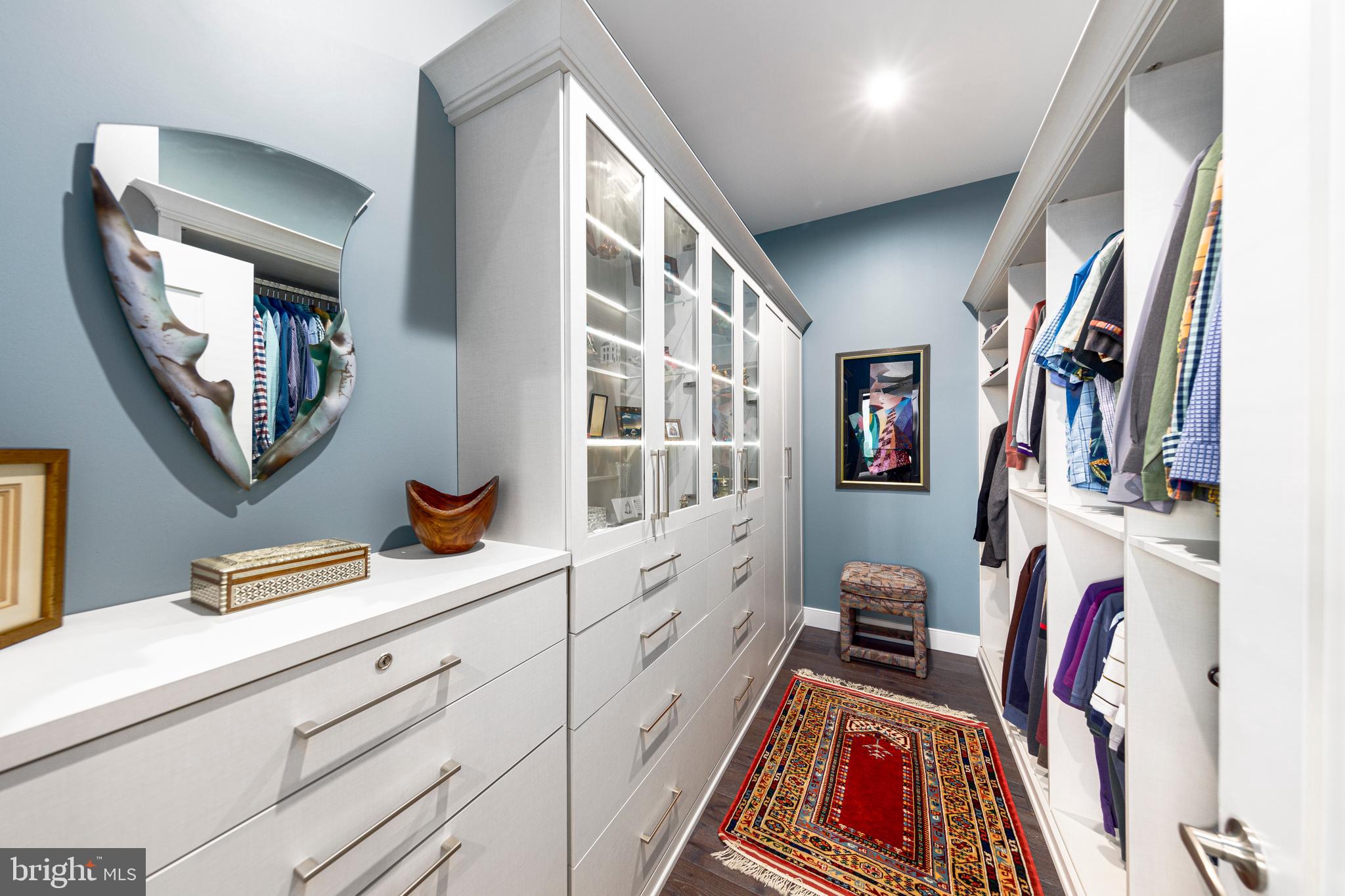 2000 Clarendon Blvd #Ph05