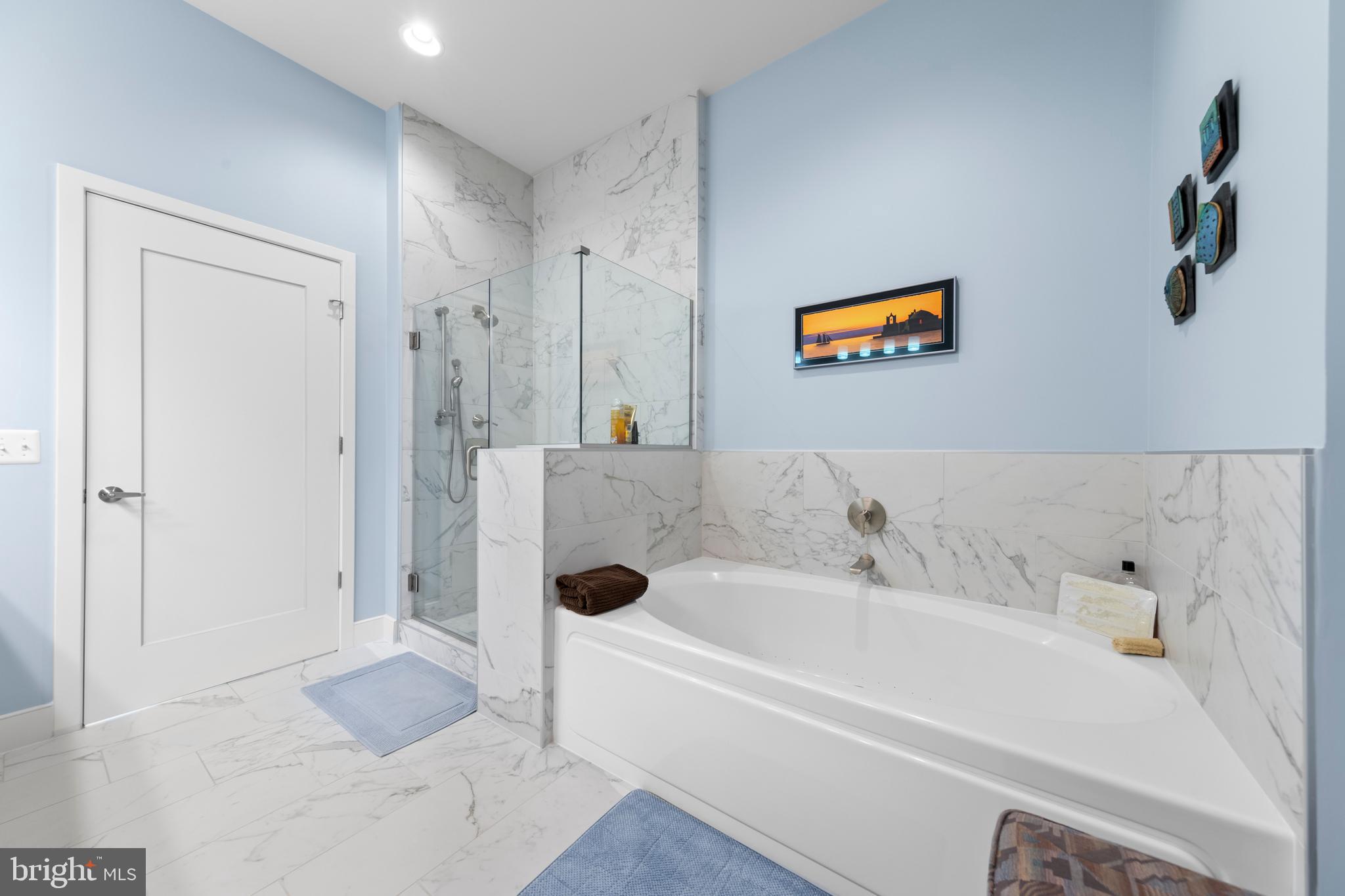 2000 Clarendon Blvd #Ph05