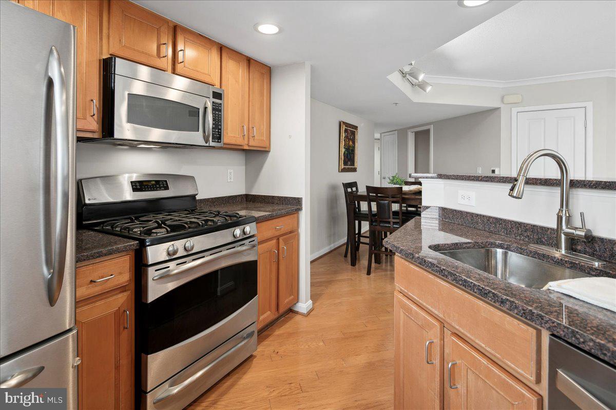 2220 N Fairfax Dr #308