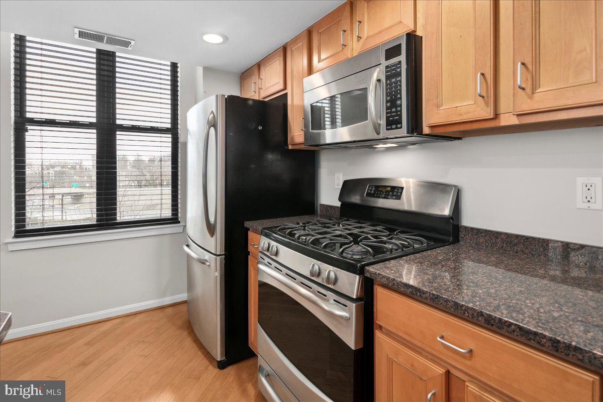 2220 N Fairfax Dr #308