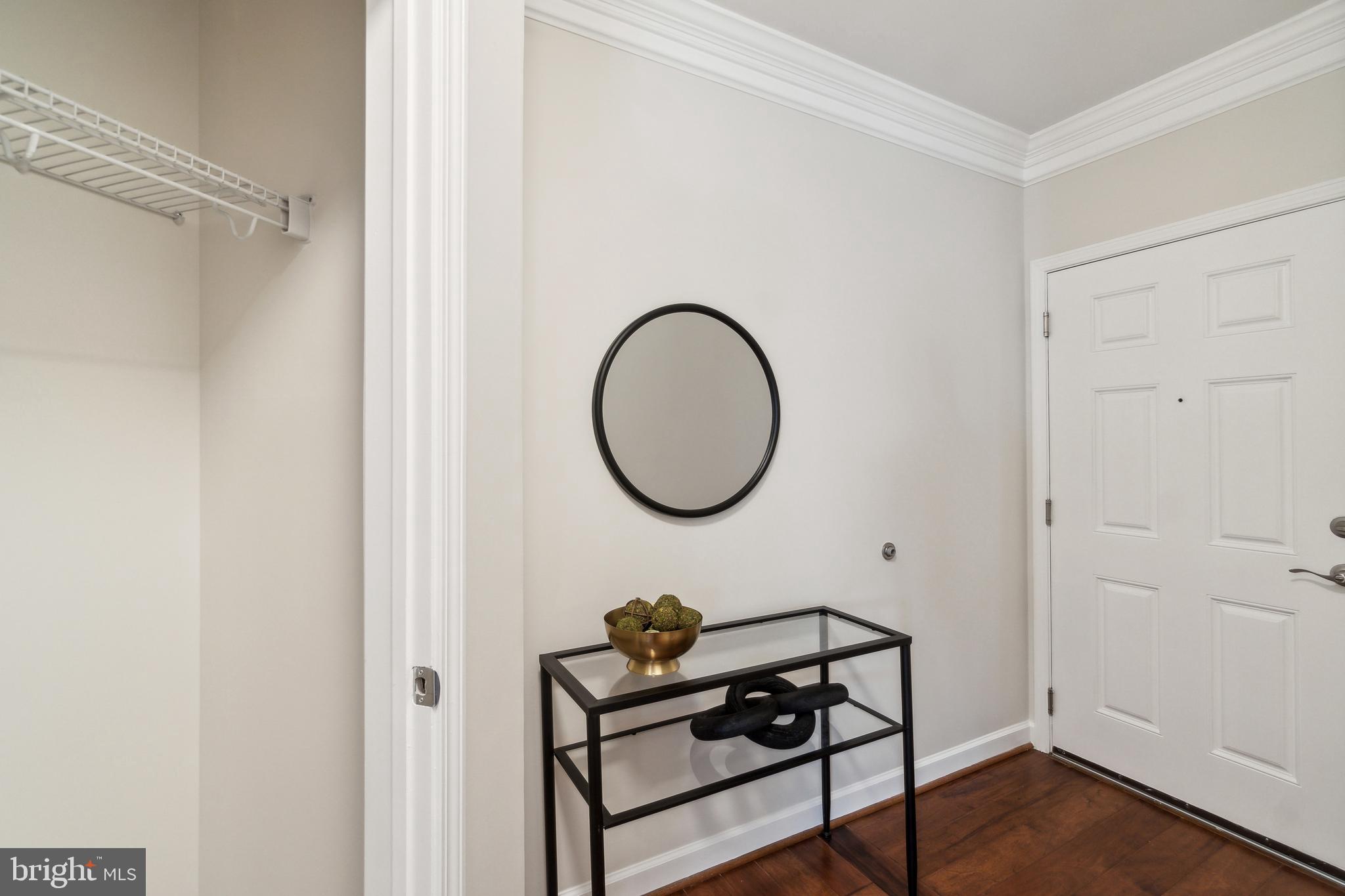 2101 N Monroe St #208