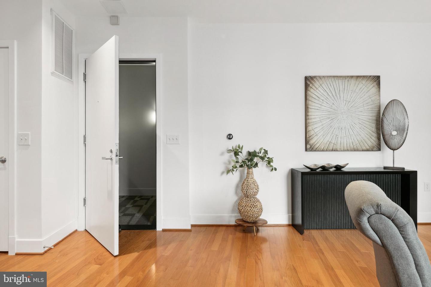 1800 Wilson Blvd #321