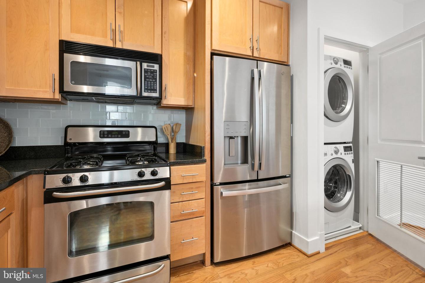 1800 Wilson Blvd #321