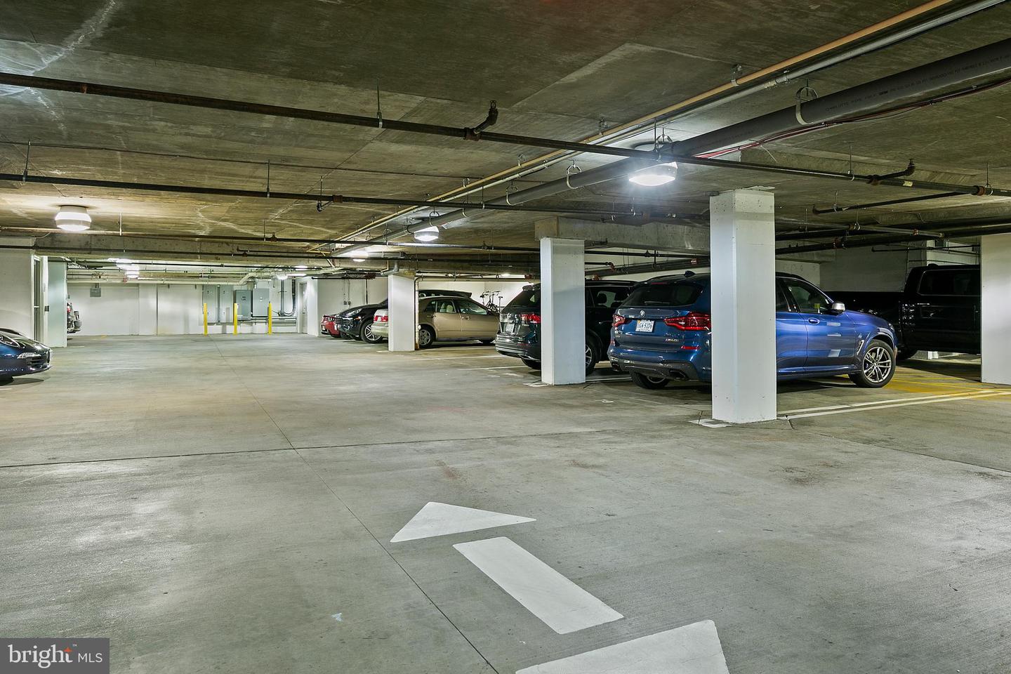 1800 Wilson Blvd #321