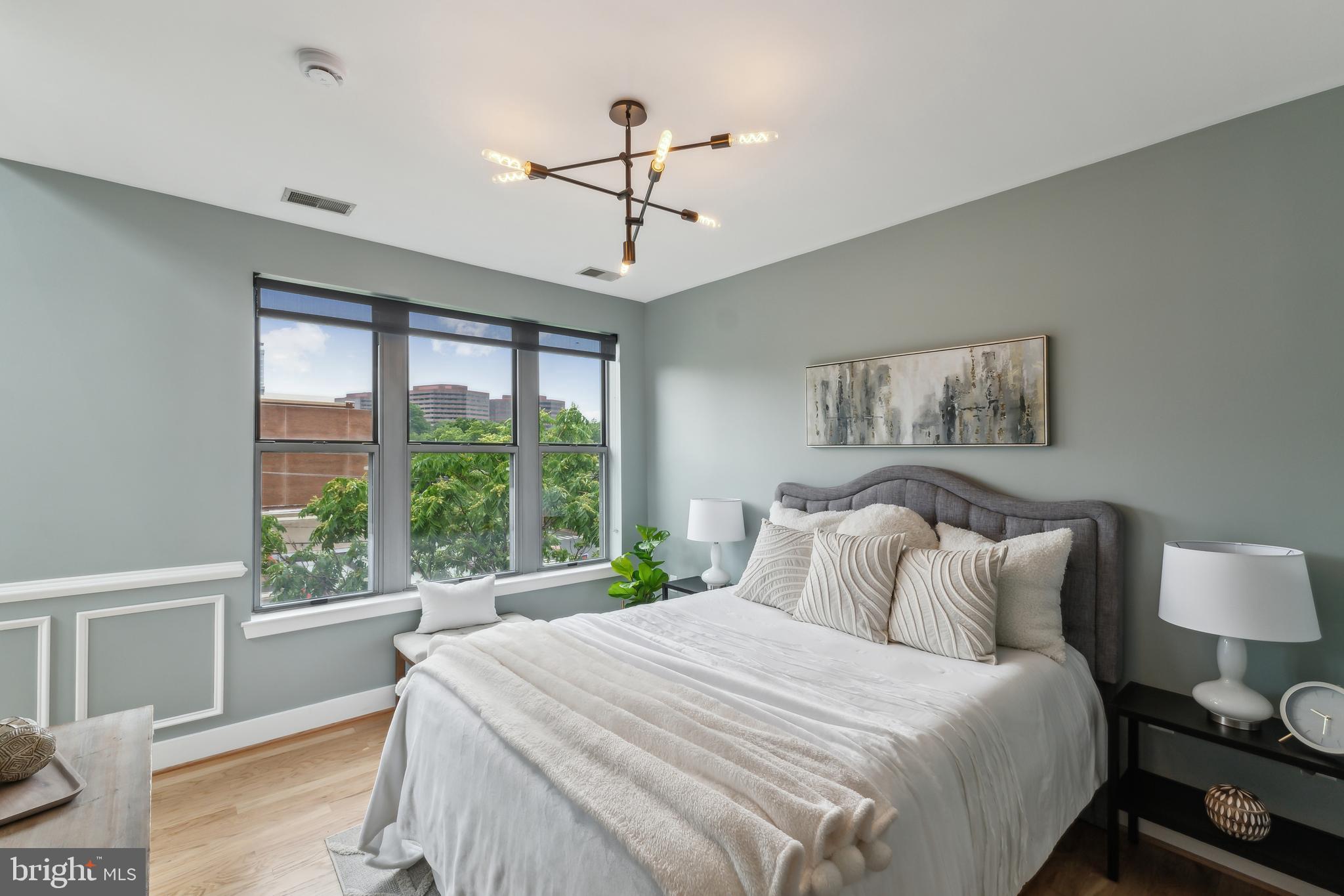 1800 Wilson Blvd #424