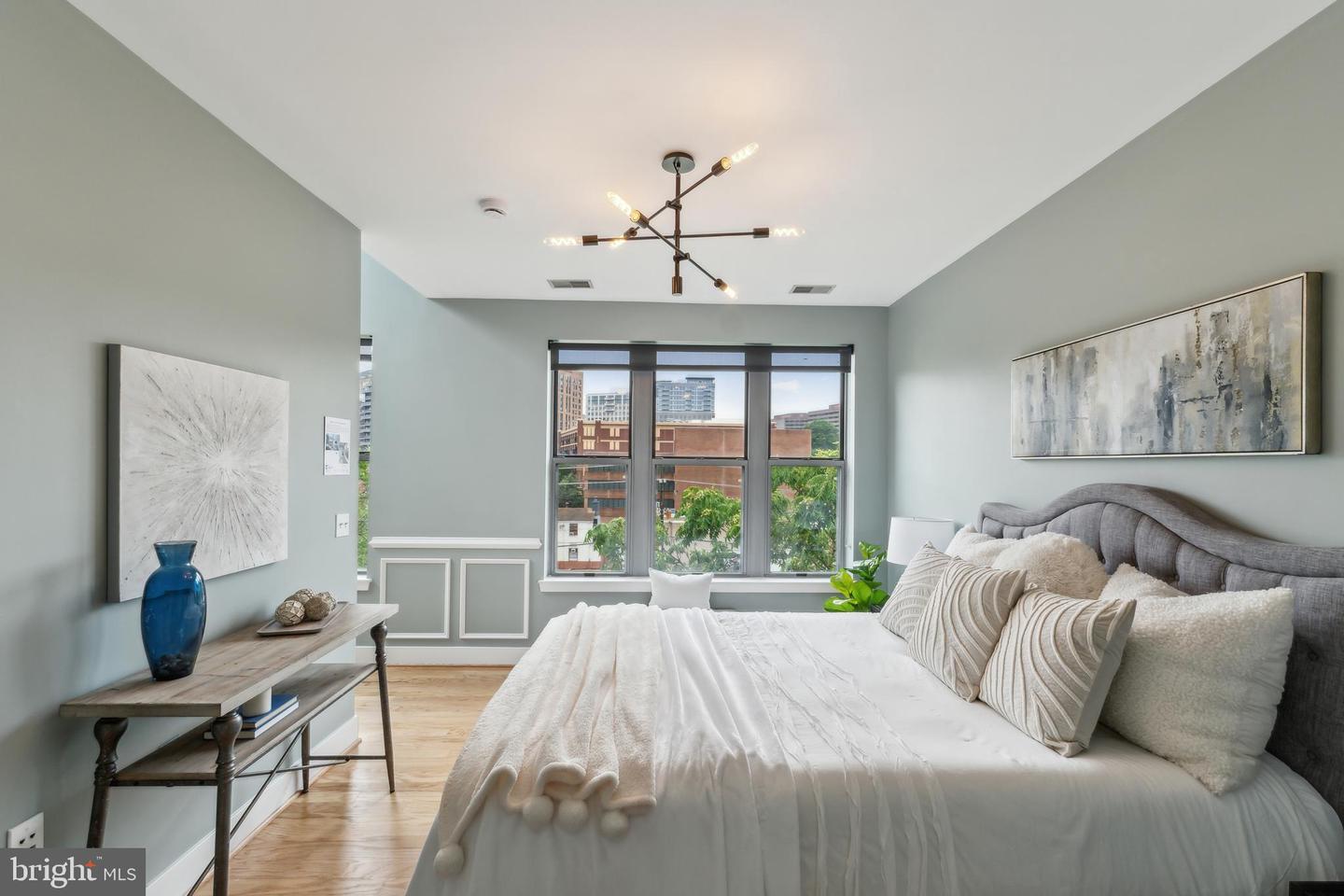 1800 Wilson Blvd #424