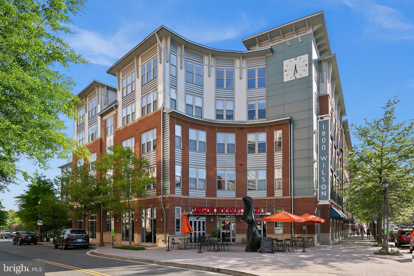 1800 Wilson Blvd #424