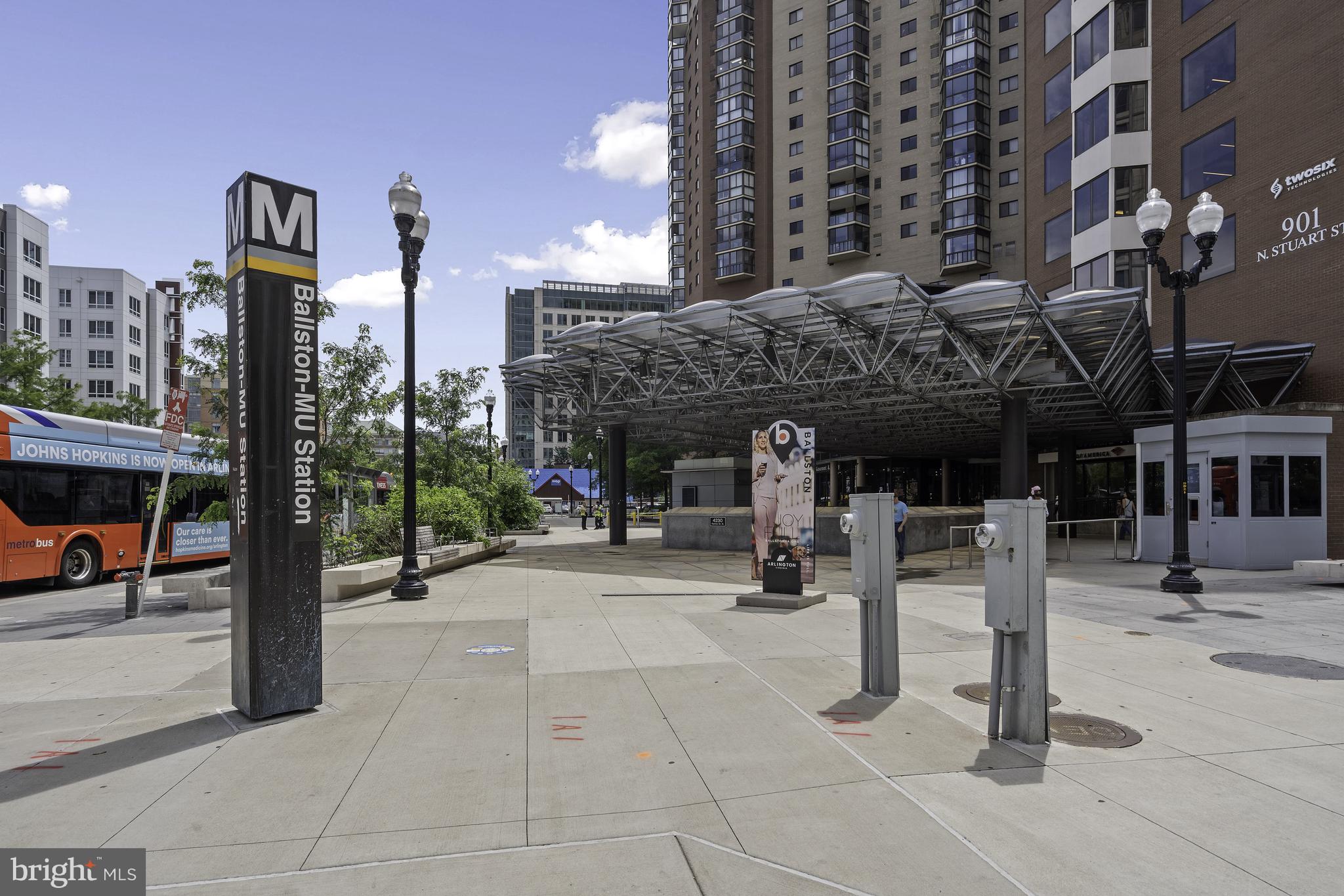 851 N Glebe Rd #1103