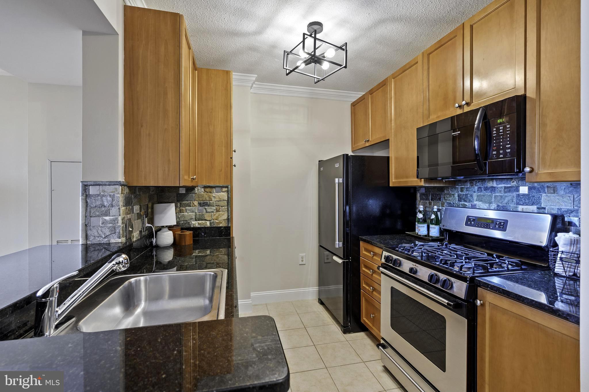 851 N Glebe Rd #1103