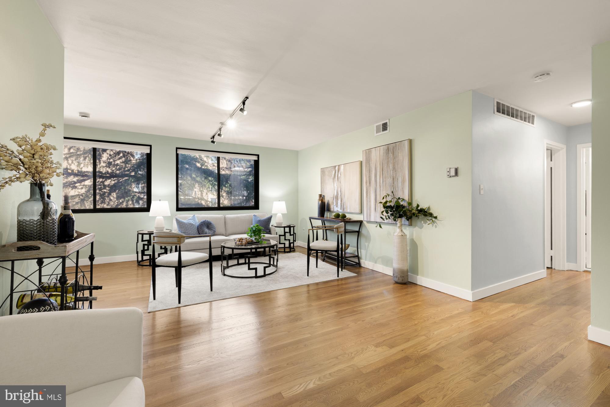 2016 N ADAMS STREET 604