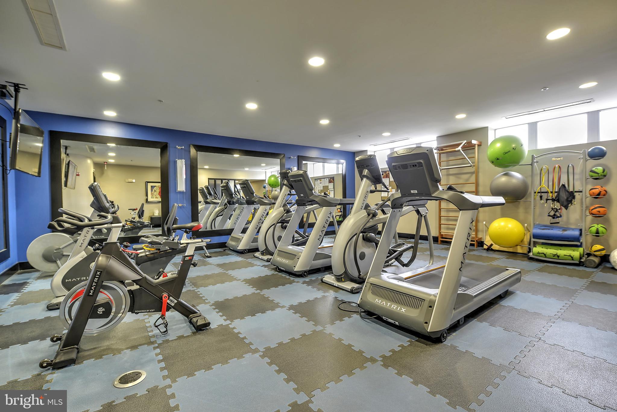 1800 WILSON BOULEVARD 335