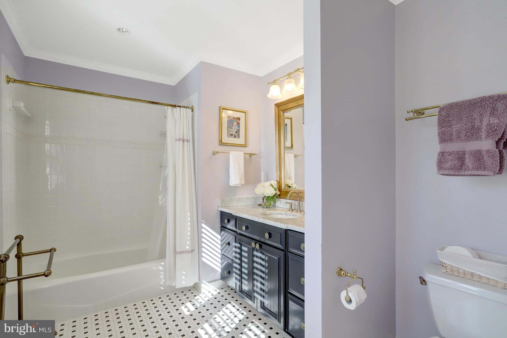 1114 HARRISON STREET N