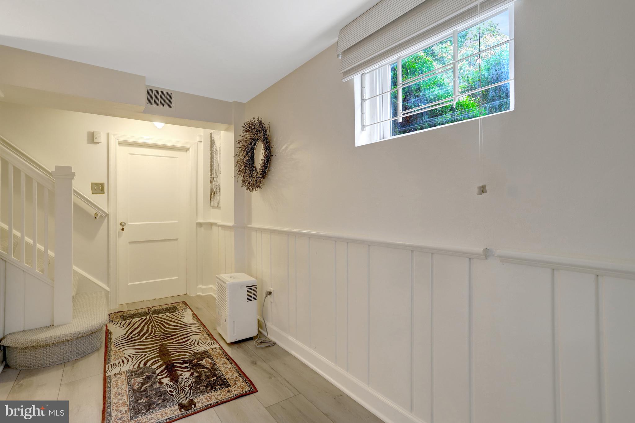 1114 HARRISON STREET N