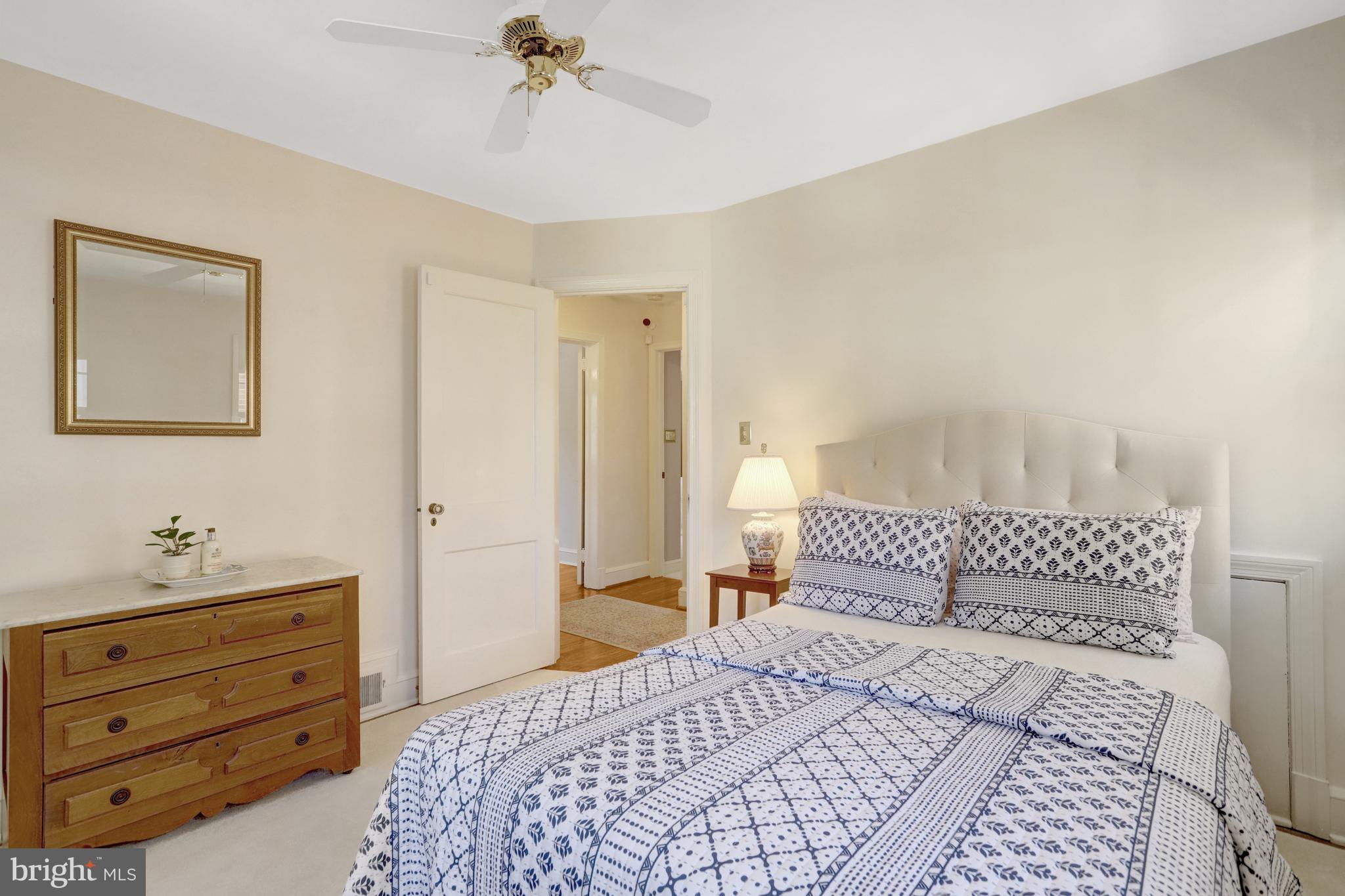 1114 HARRISON STREET N