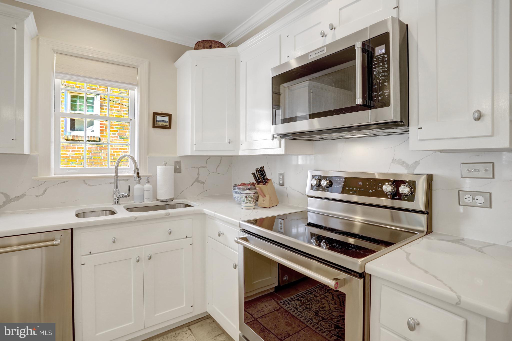 1114 HARRISON STREET N