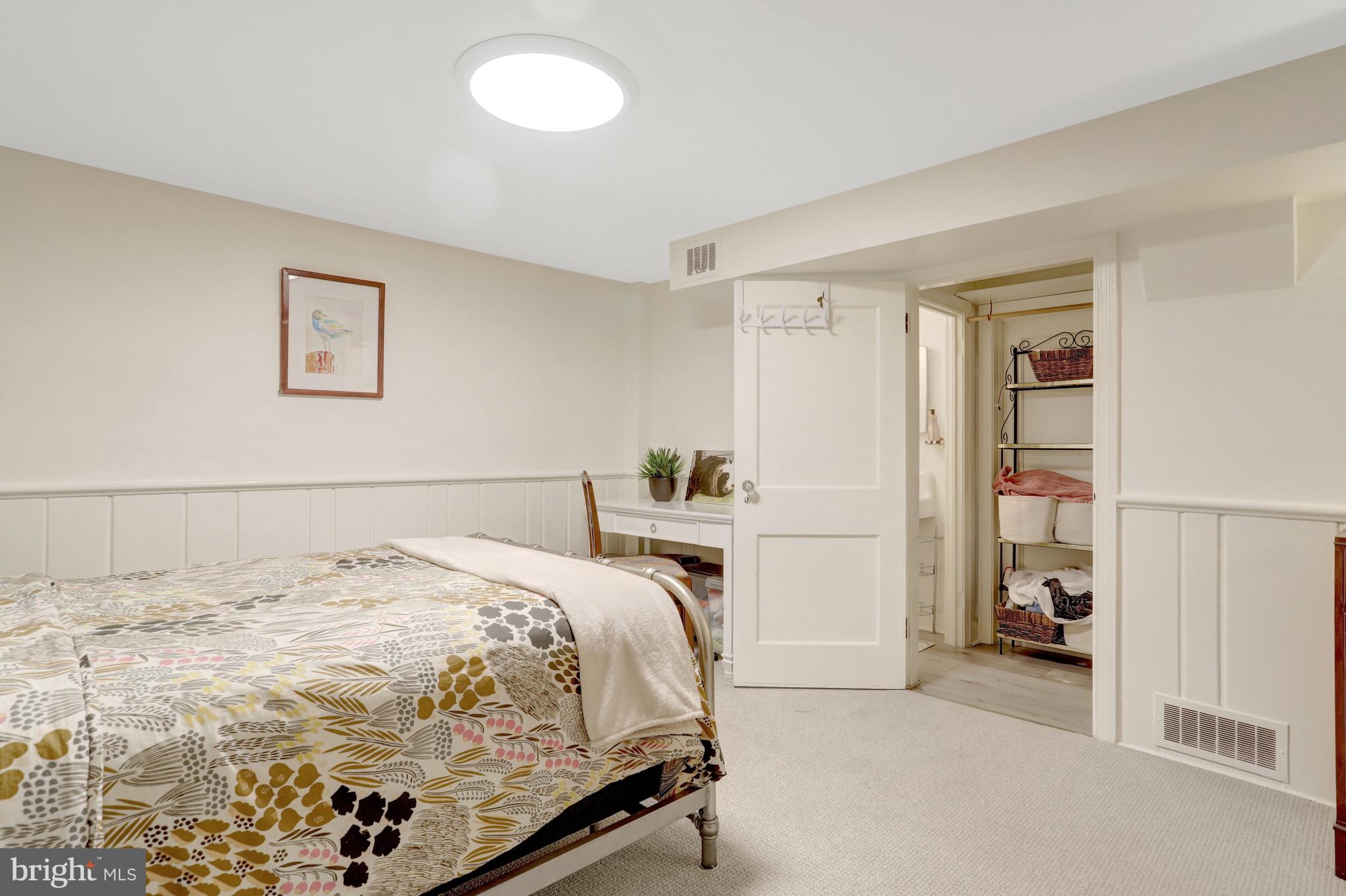 1114 HARRISON STREET N