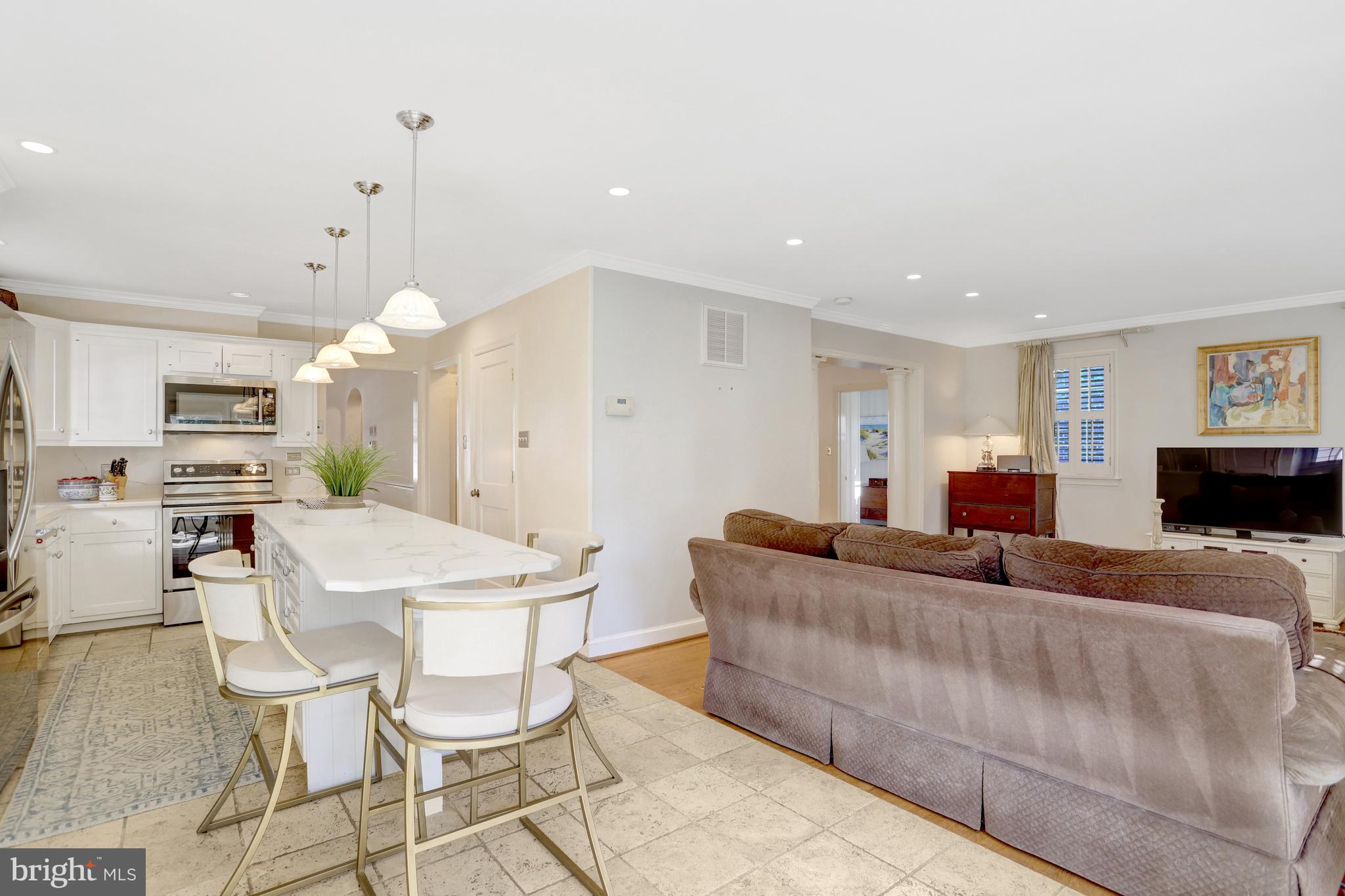 1114 HARRISON STREET N