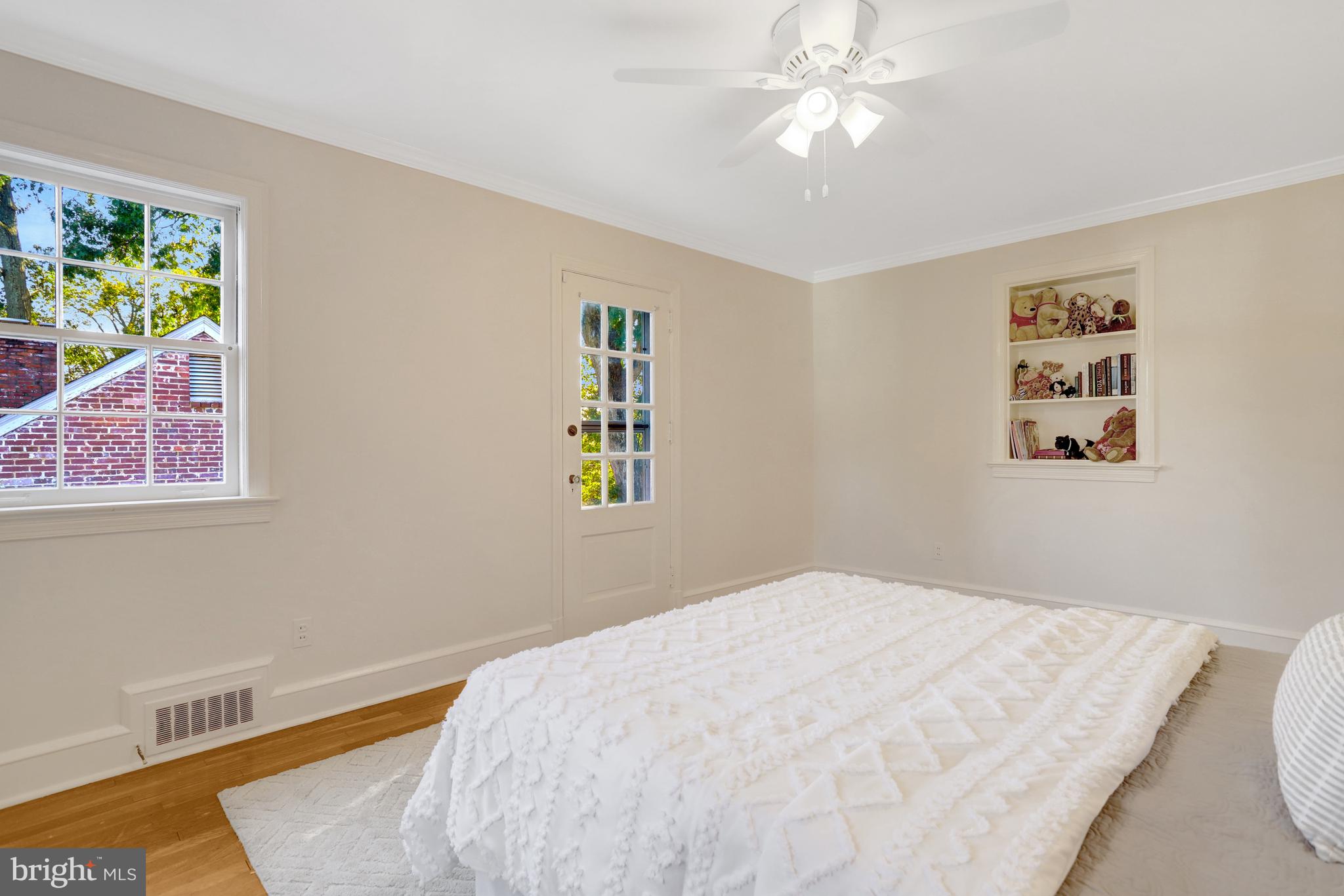 1114 HARRISON STREET N