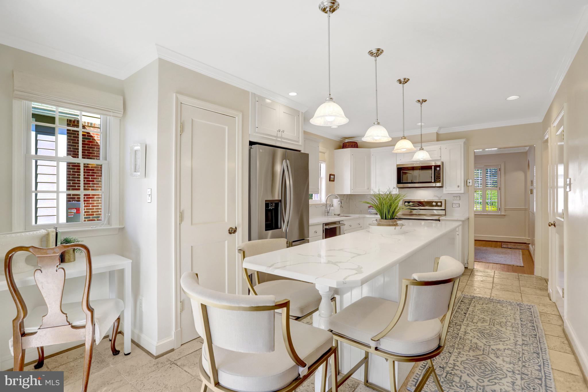 1114 HARRISON STREET N