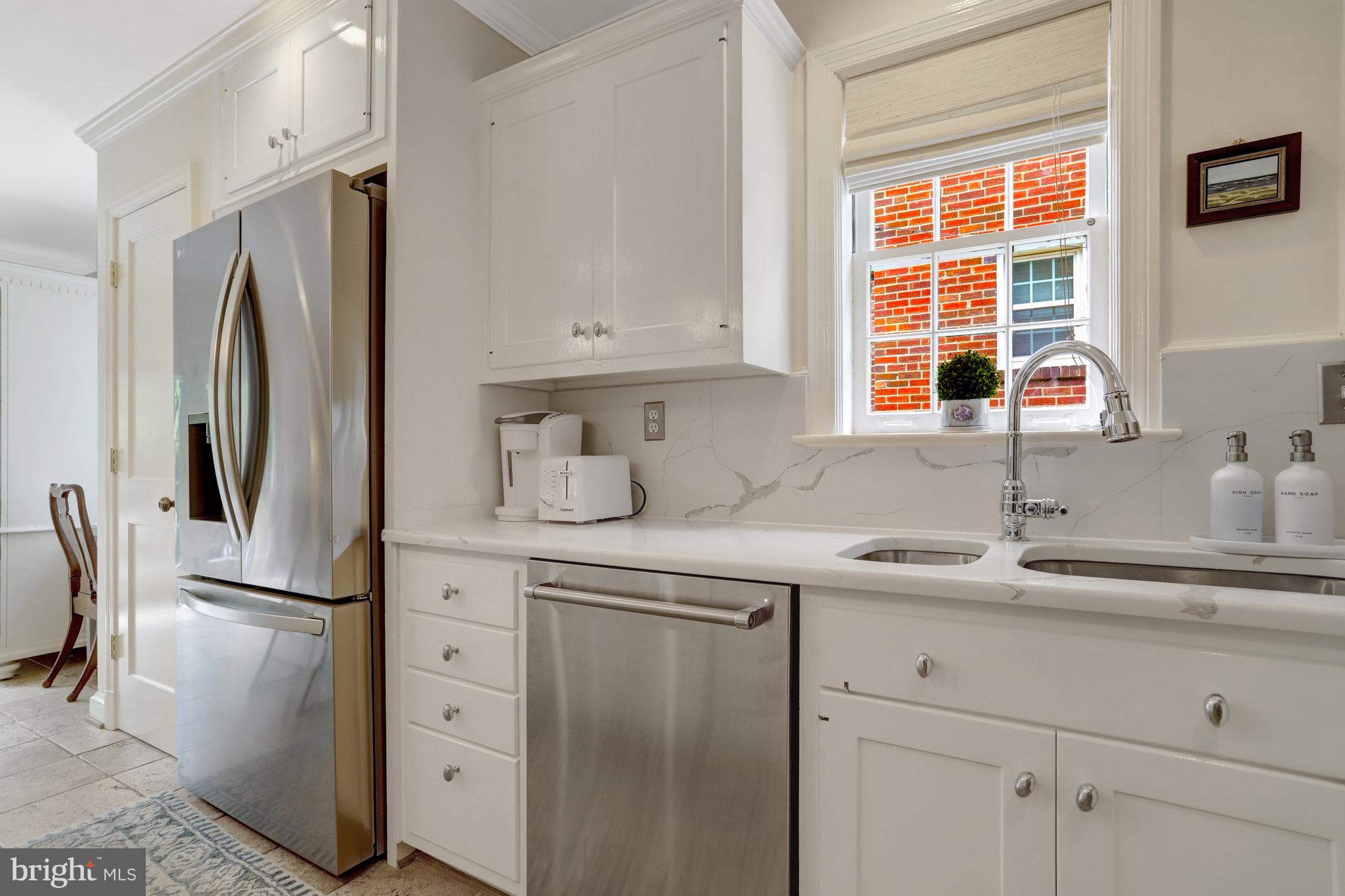 1114 HARRISON STREET N