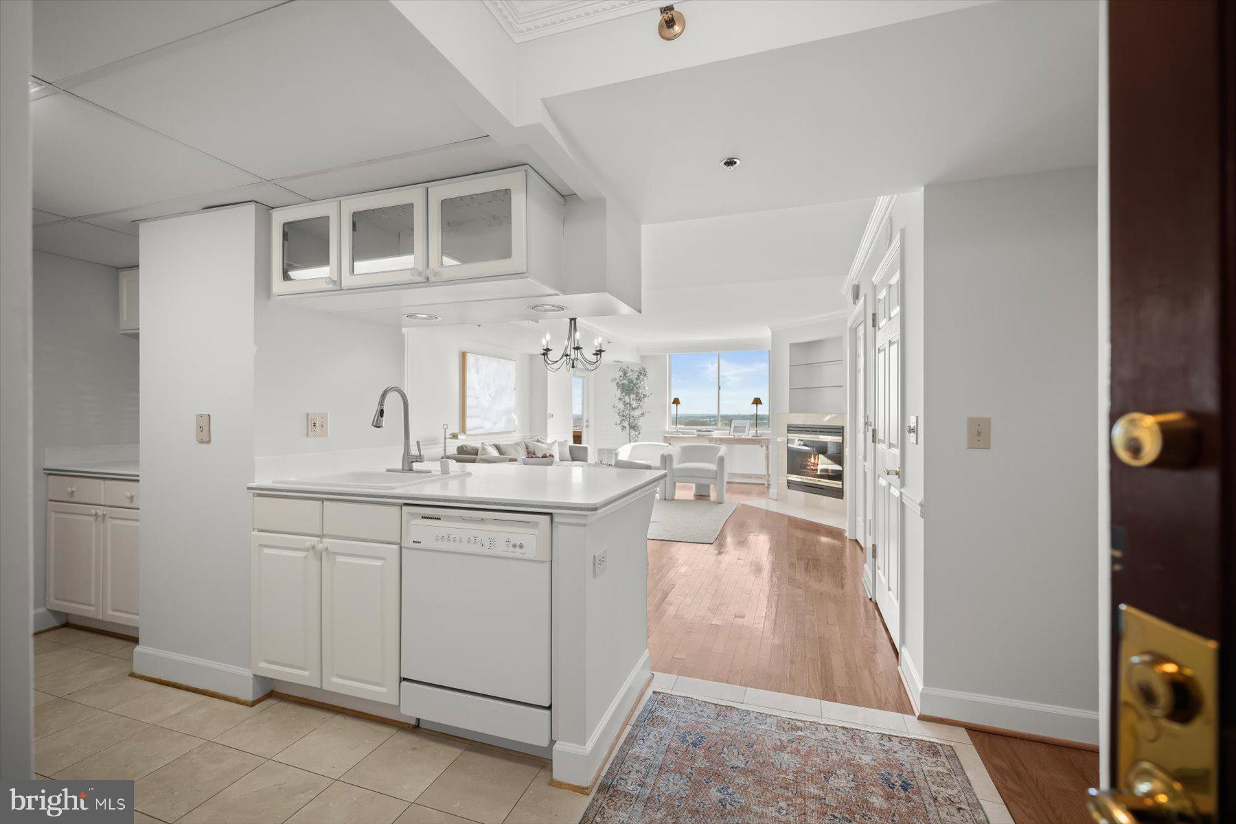 1276 N WAYNE STREET N 1211