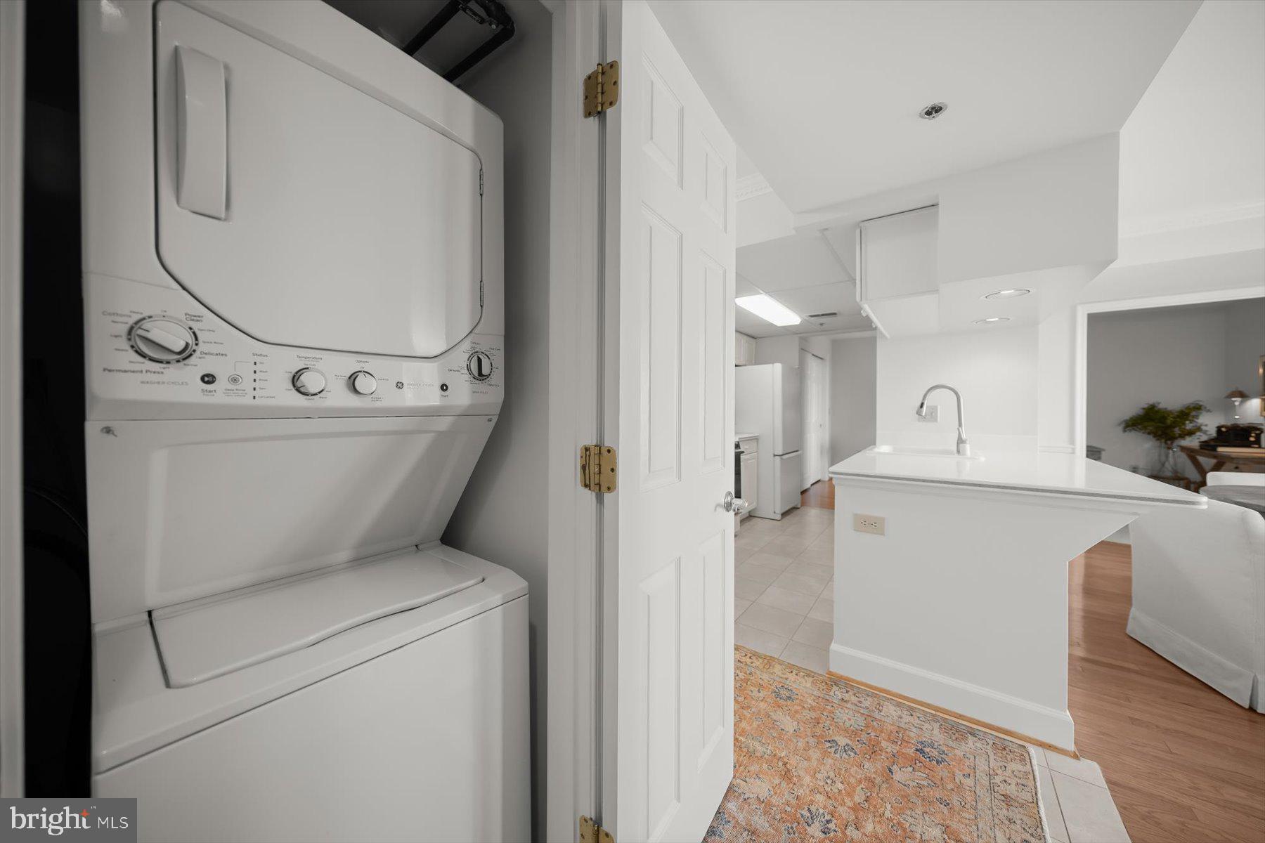 1276 N WAYNE STREET N 1211