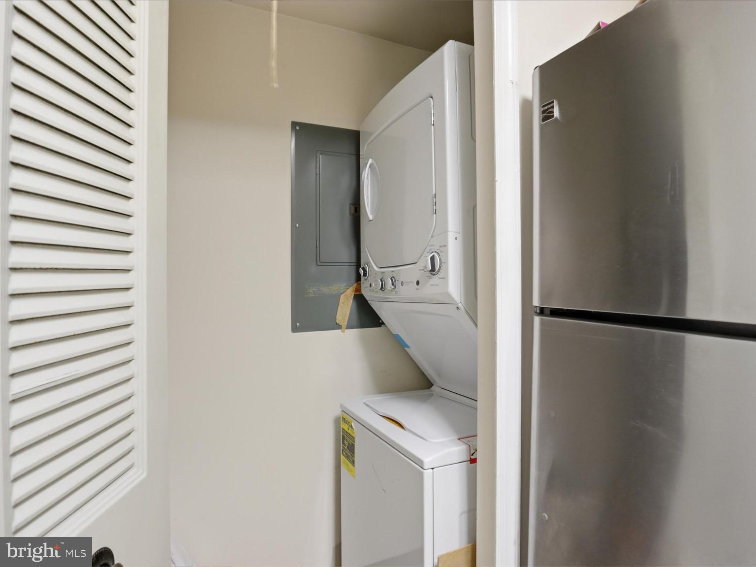 1029 N STUART STREET 206