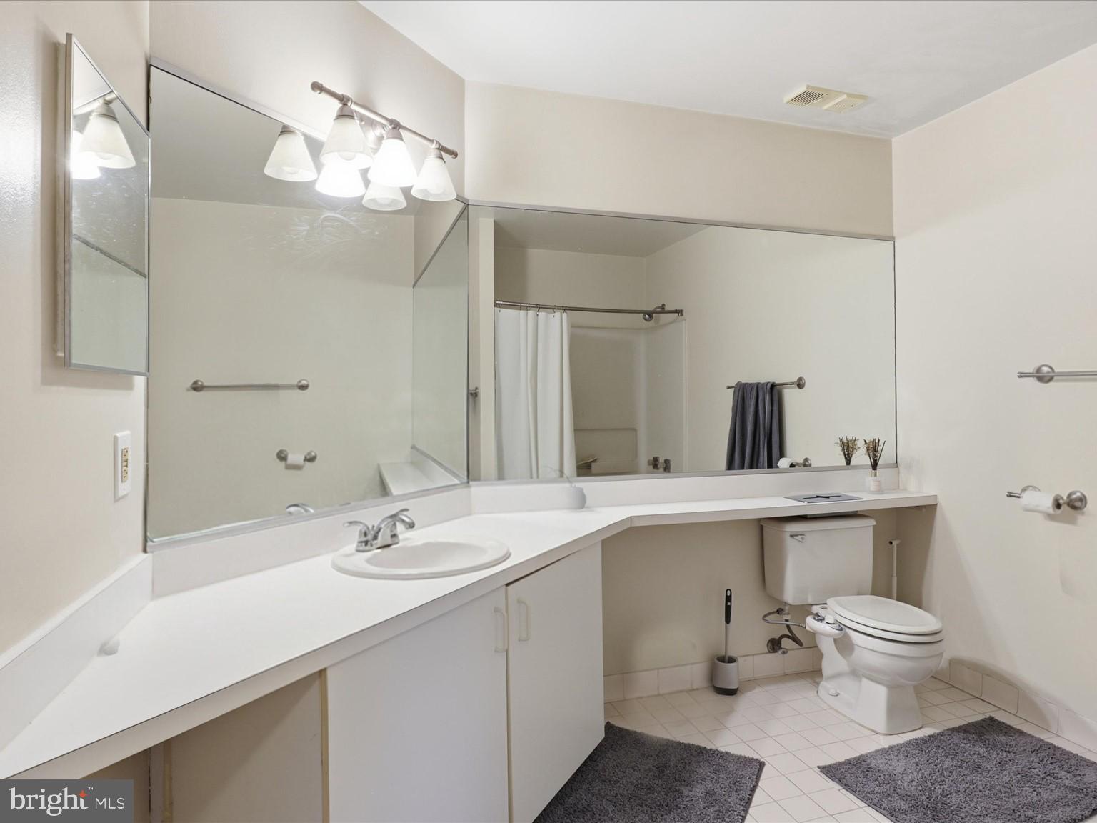 1029 N STUART STREET 206