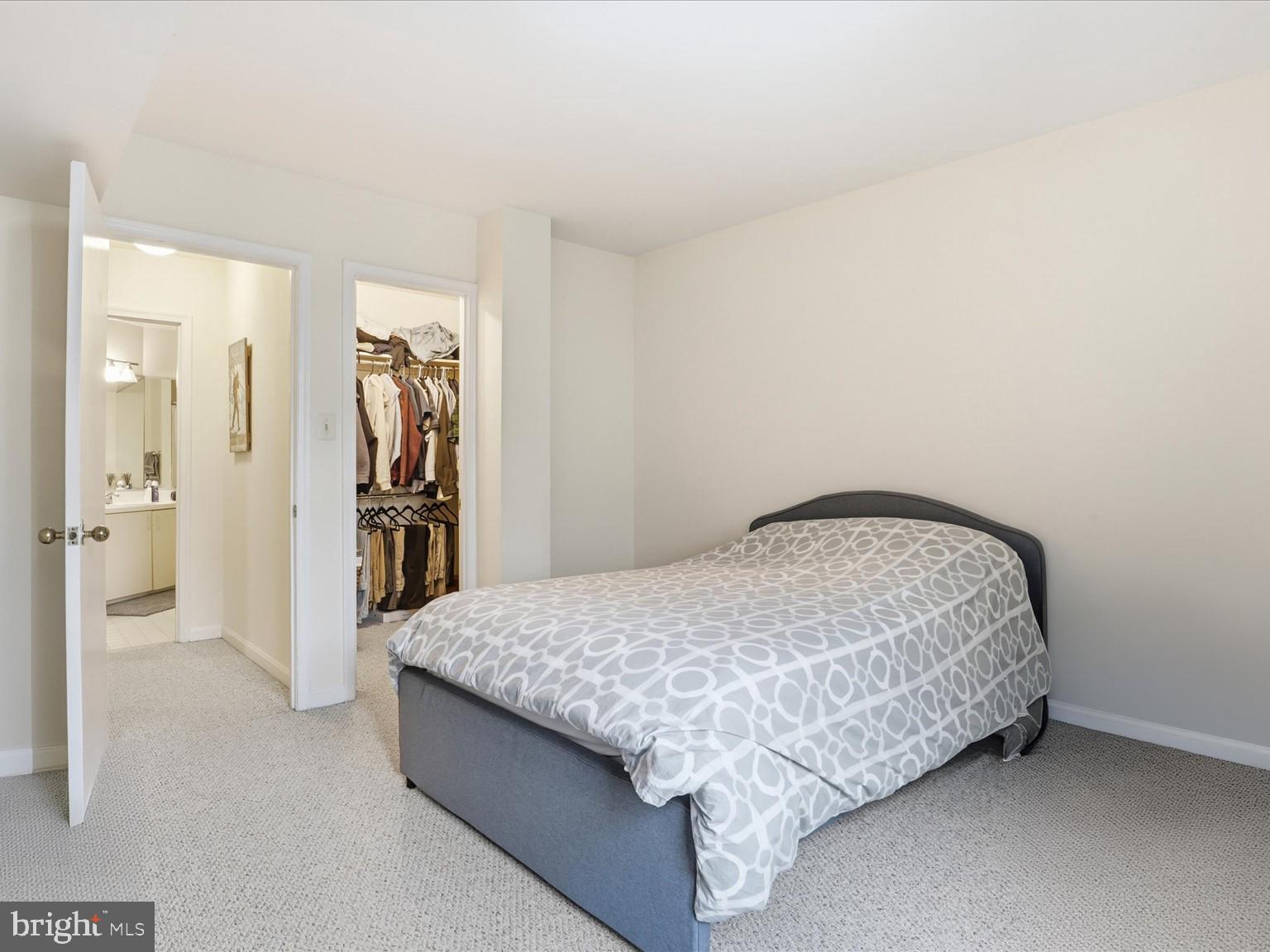 1029 N STUART STREET 206