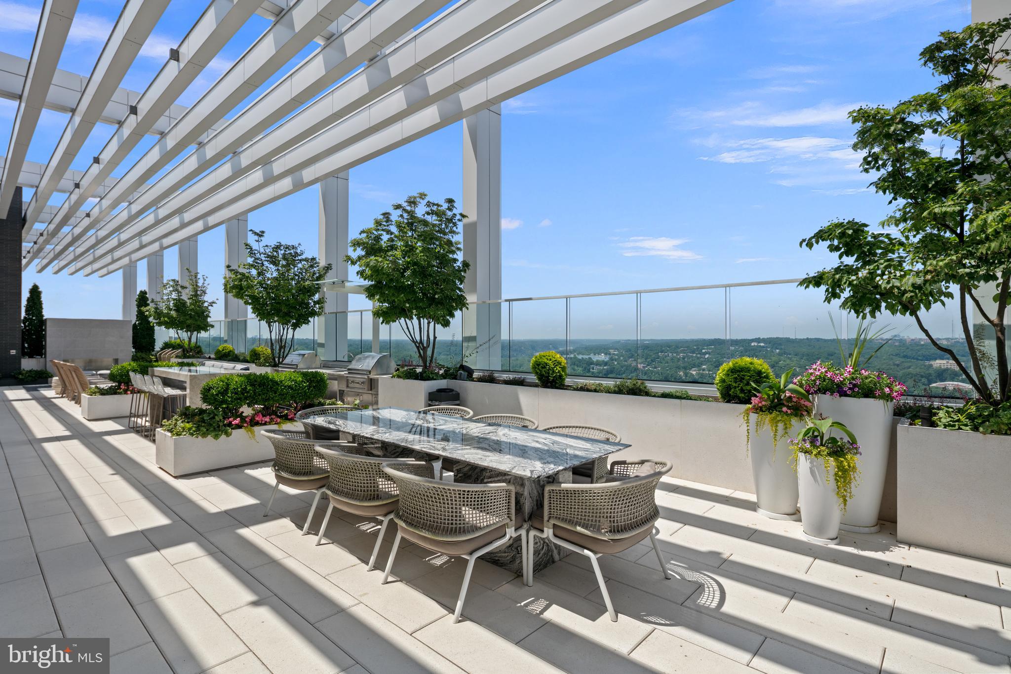 1781 N PIERCE STREET 802