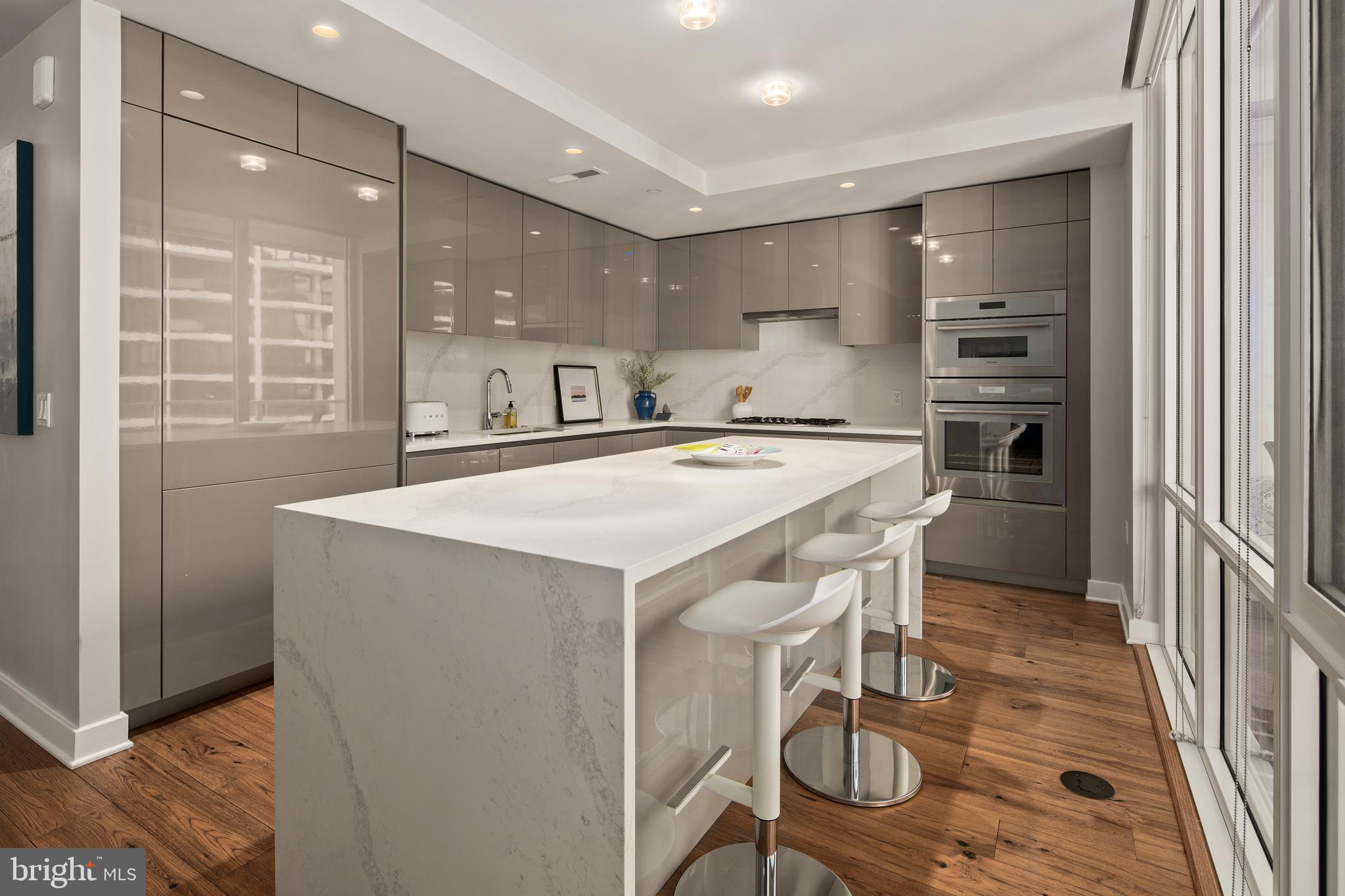 1781 N PIERCE STREET 802