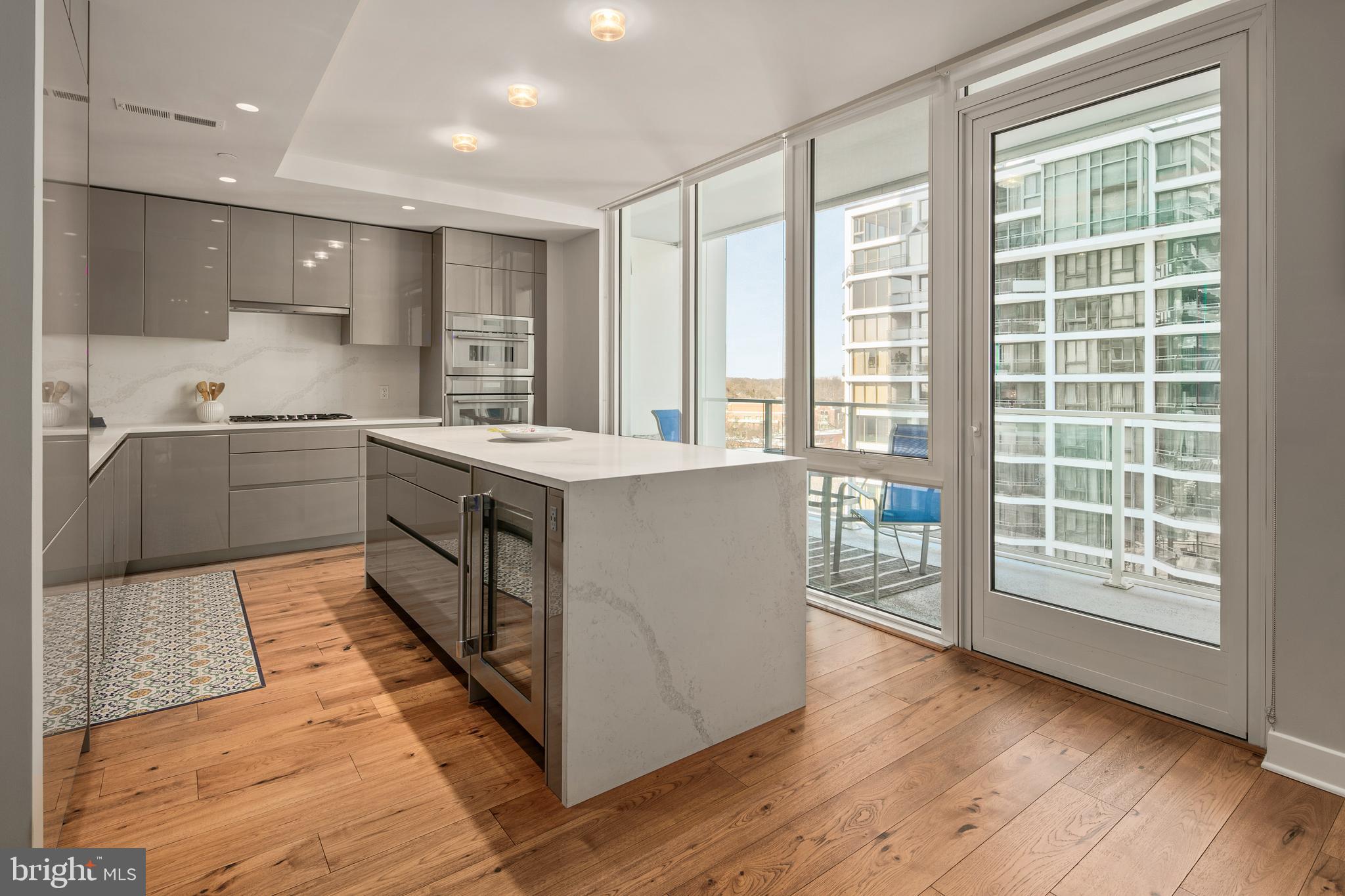 1781 N PIERCE STREET 802