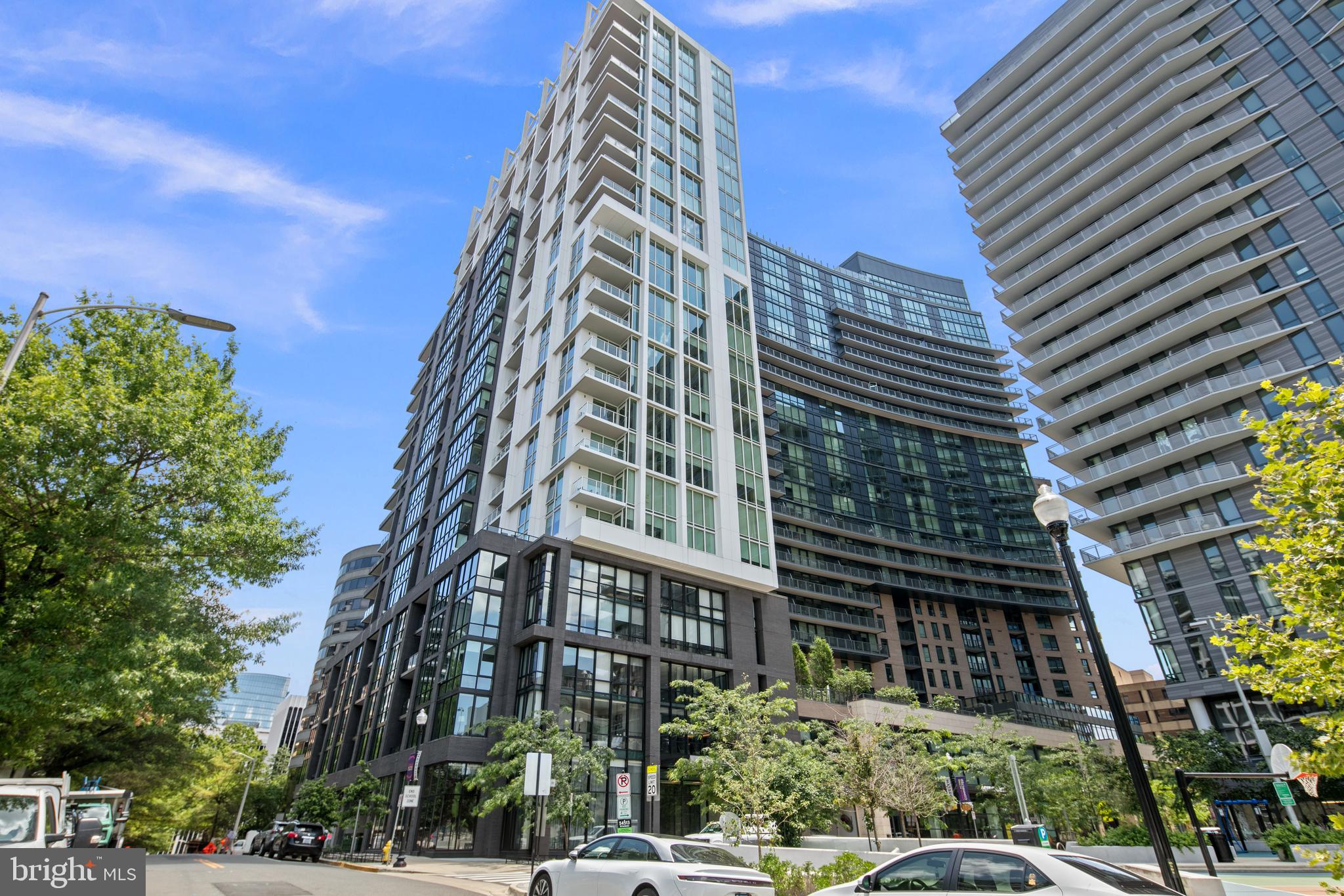 1781 N PIERCE STREET 802