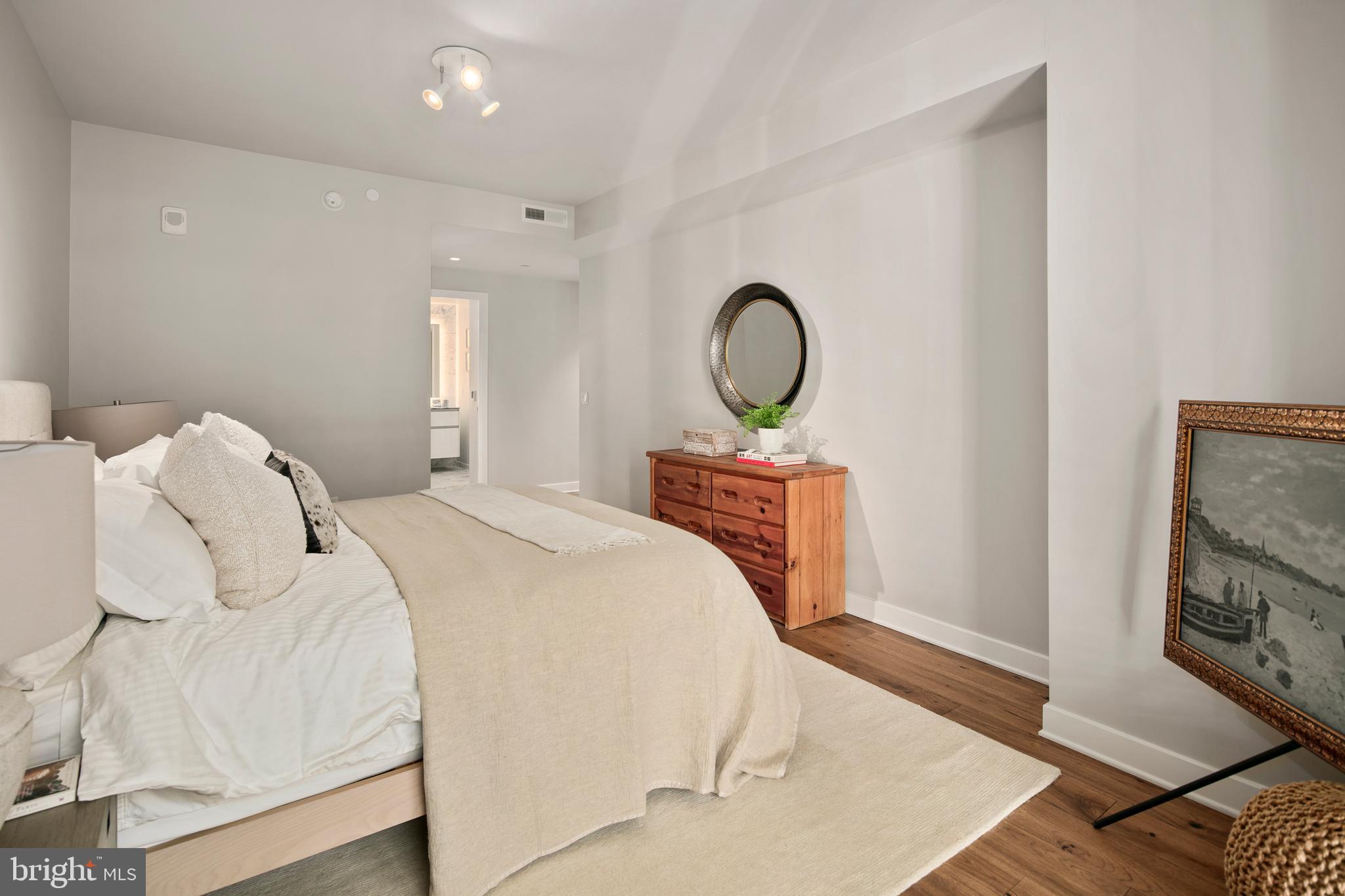 1781 N PIERCE STREET 802