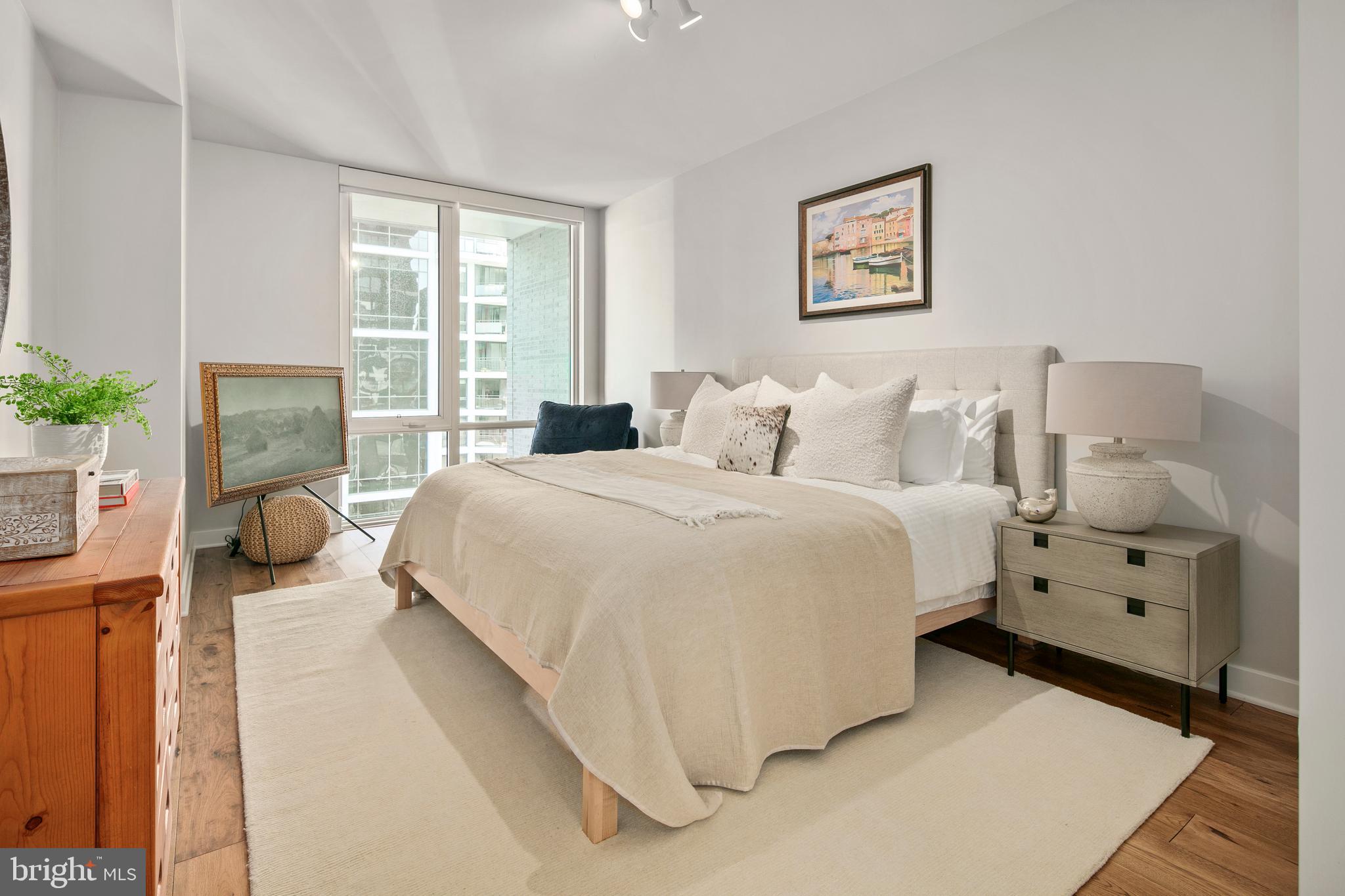 1781 N PIERCE STREET 802