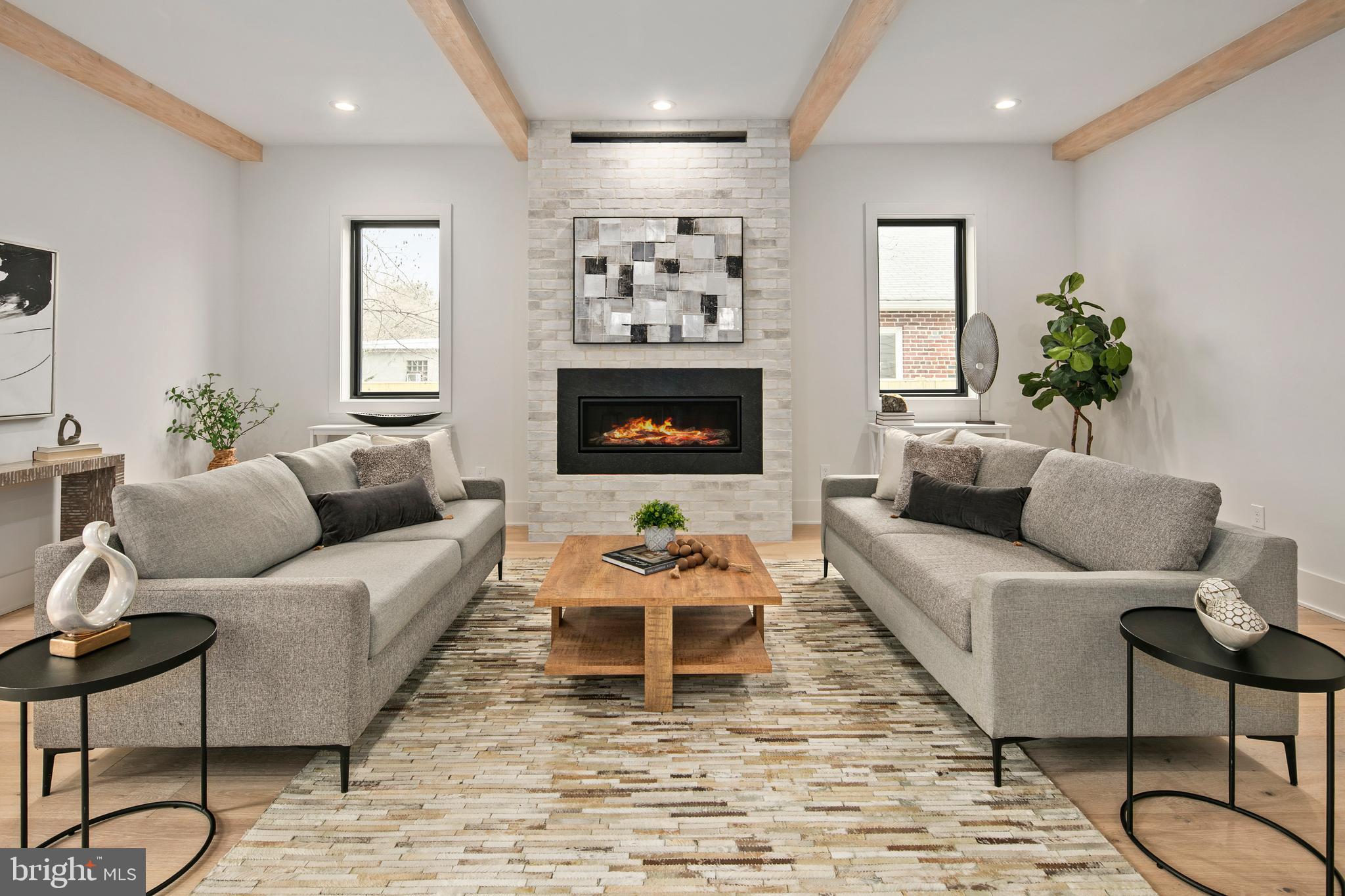 126 S HIGHLAND STREET