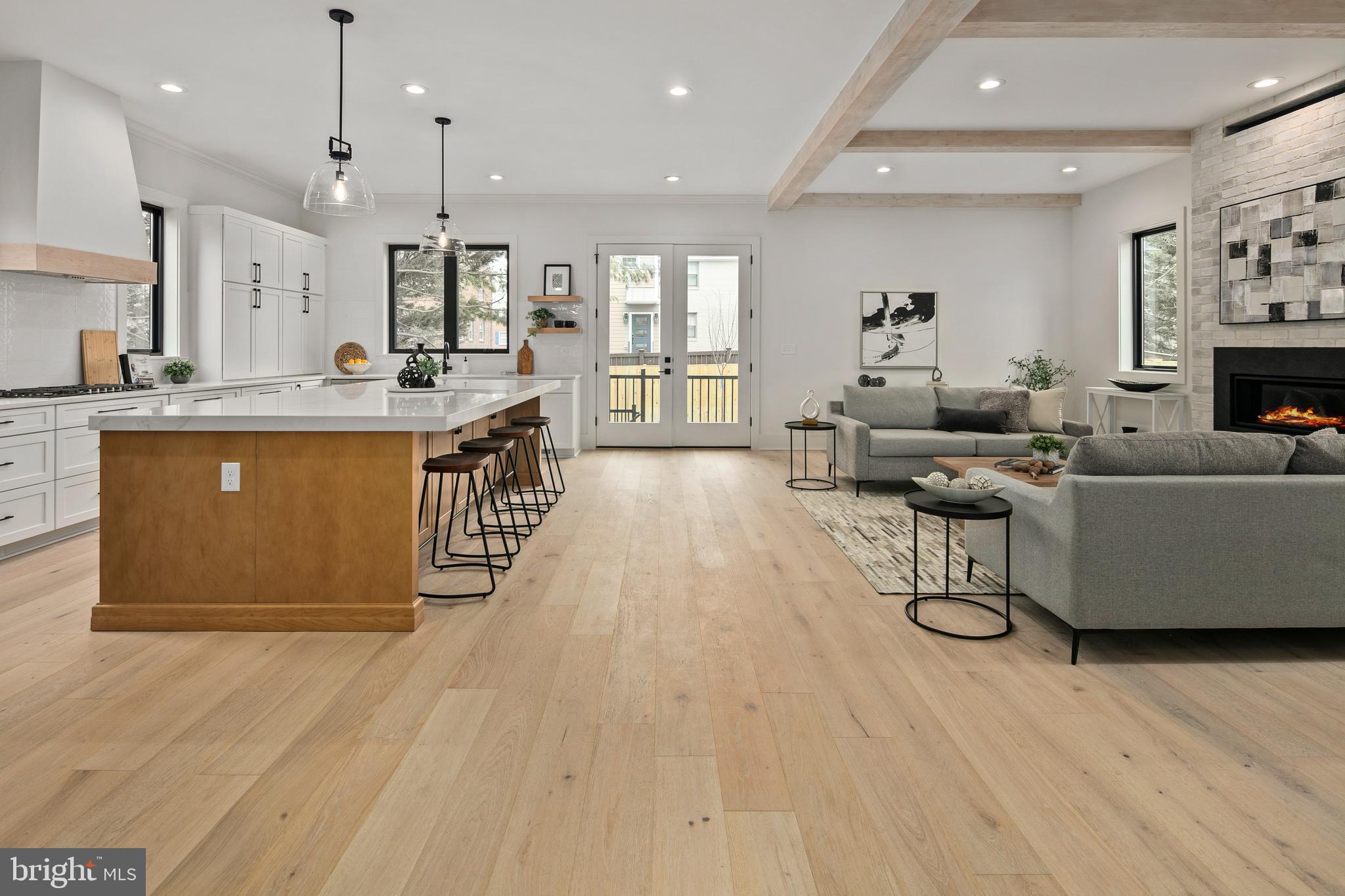 126 S HIGHLAND STREET