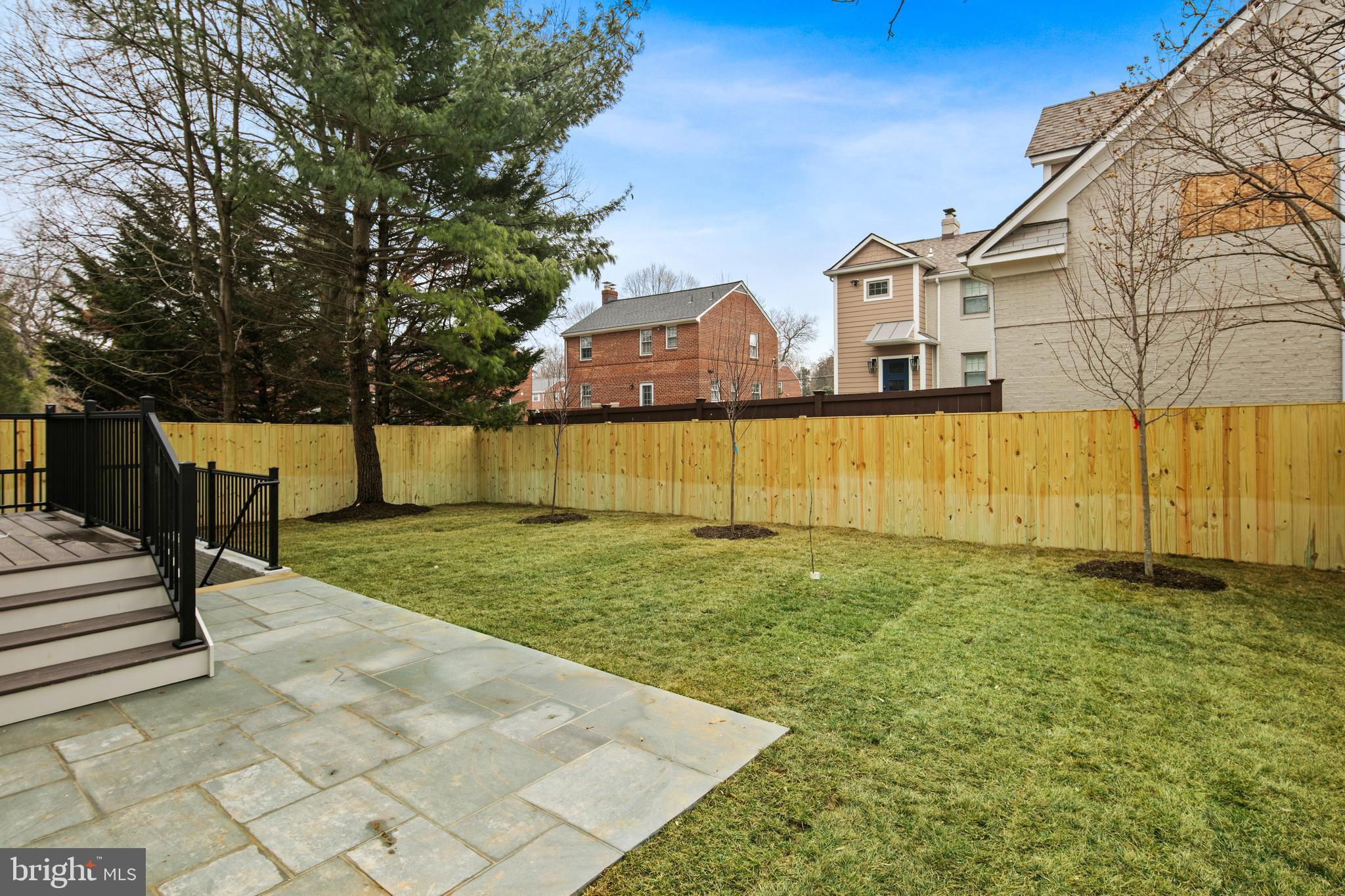 126 S HIGHLAND STREET