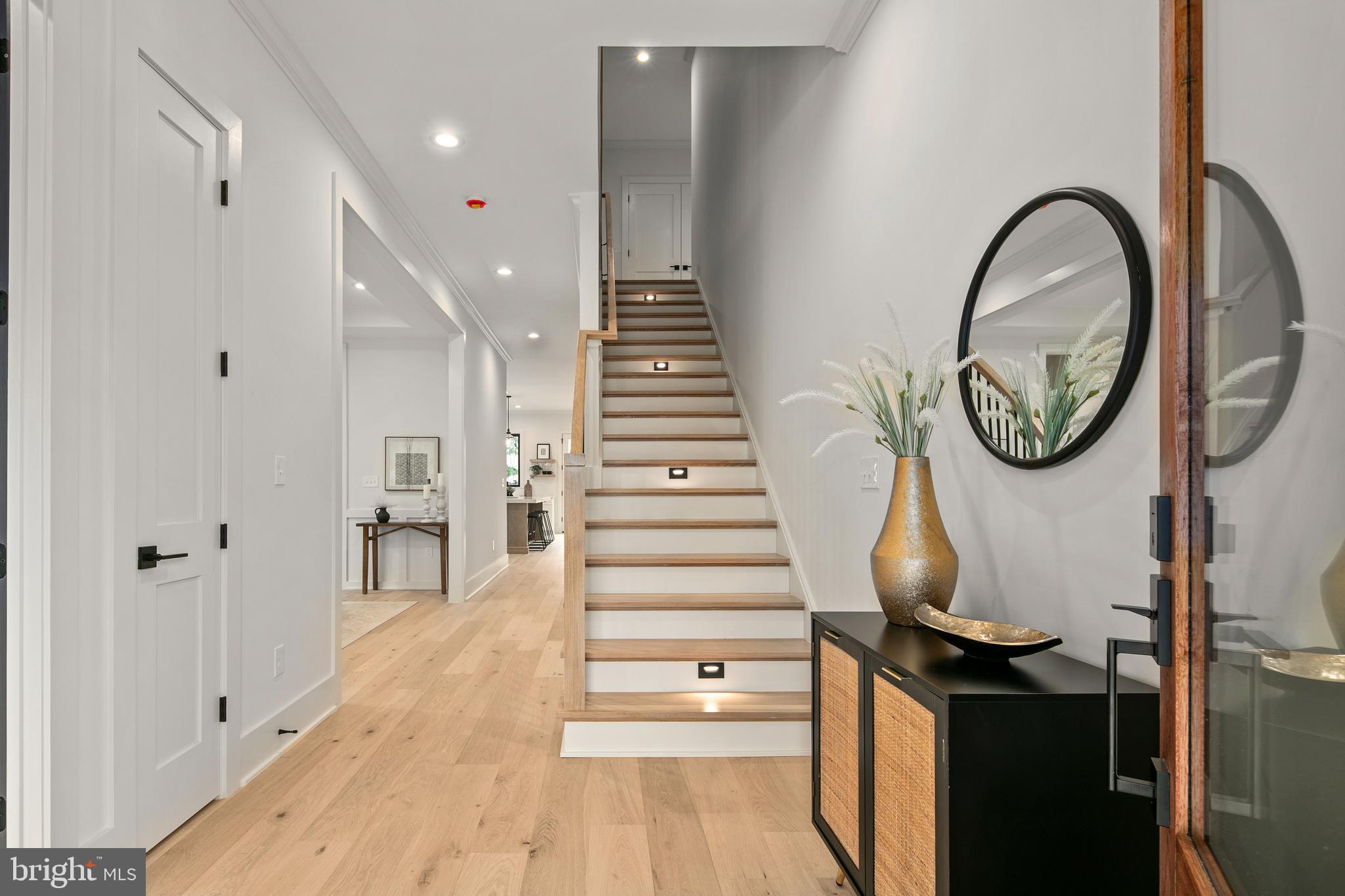 126 S HIGHLAND STREET