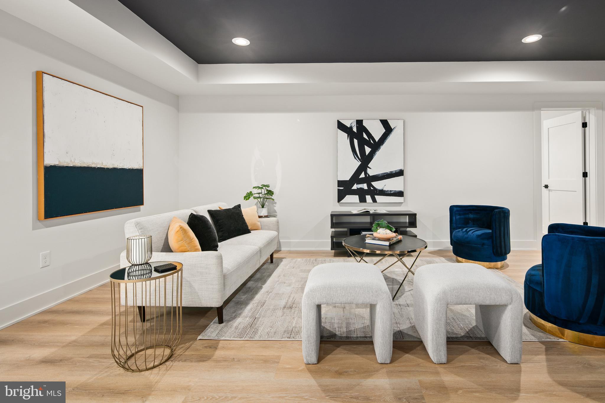 126 S HIGHLAND STREET