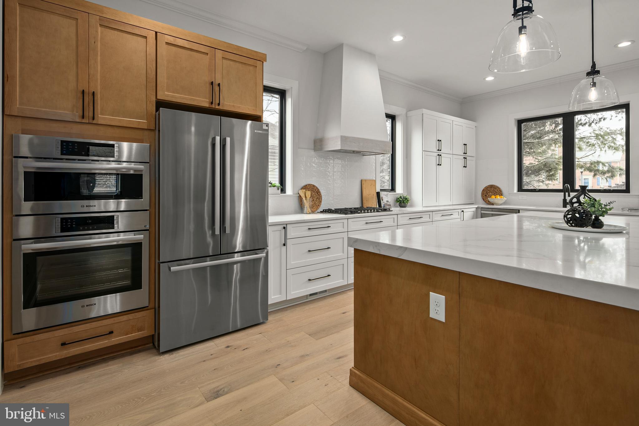 126 S HIGHLAND STREET