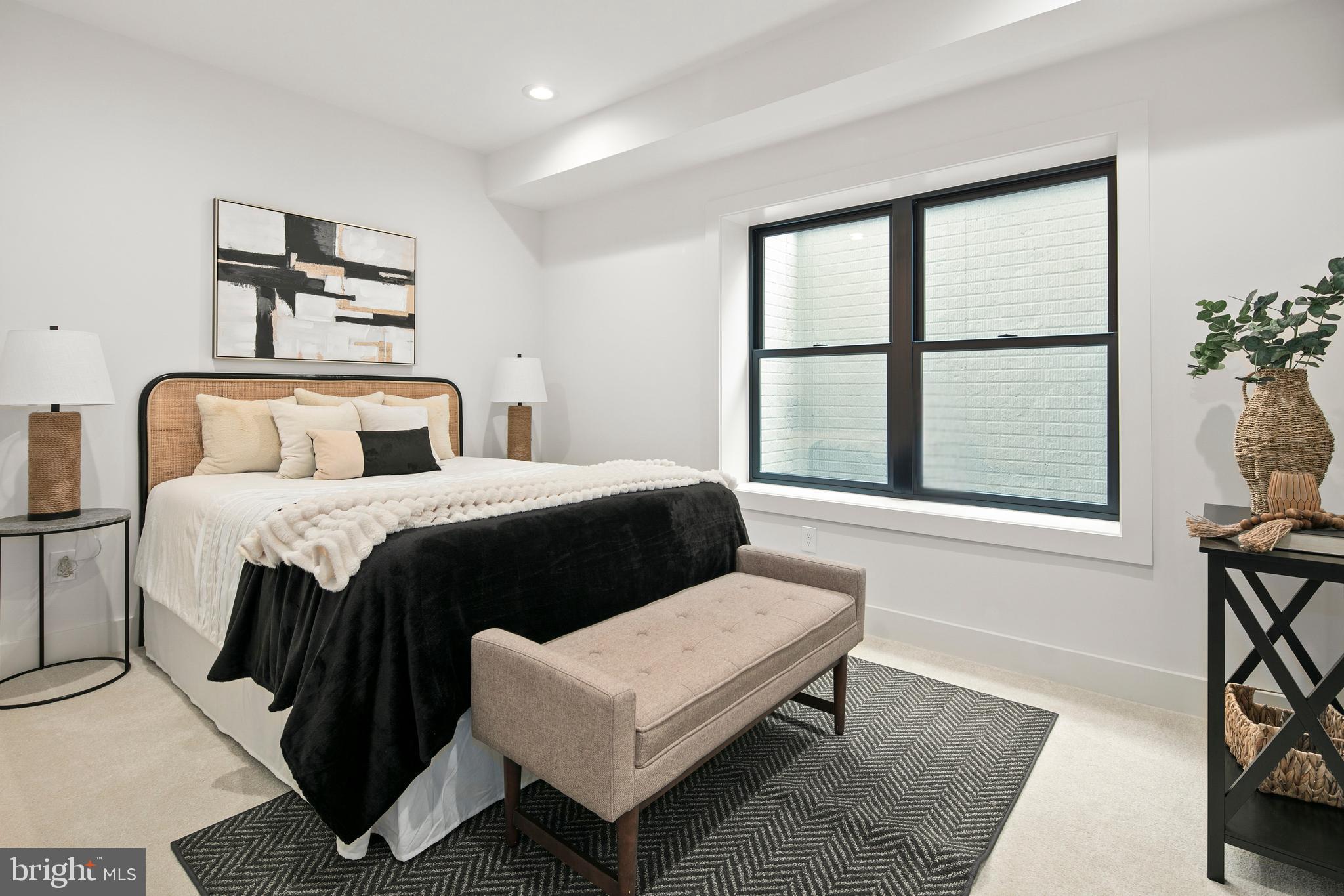 126 S HIGHLAND STREET