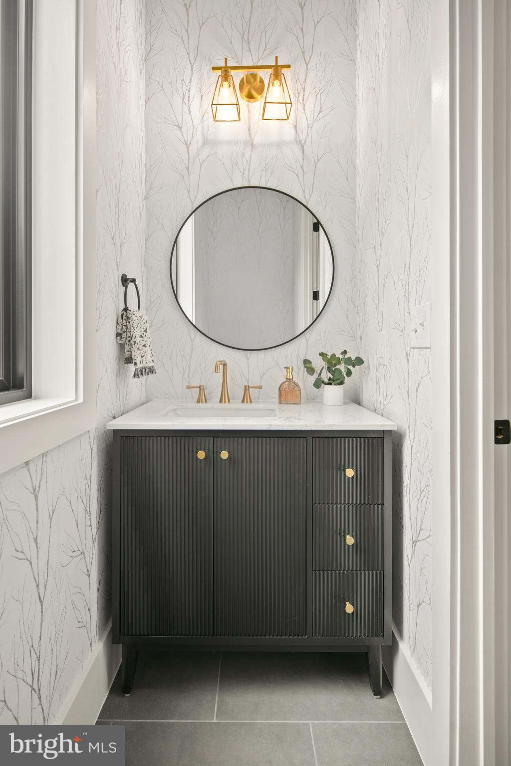 126 S HIGHLAND STREET