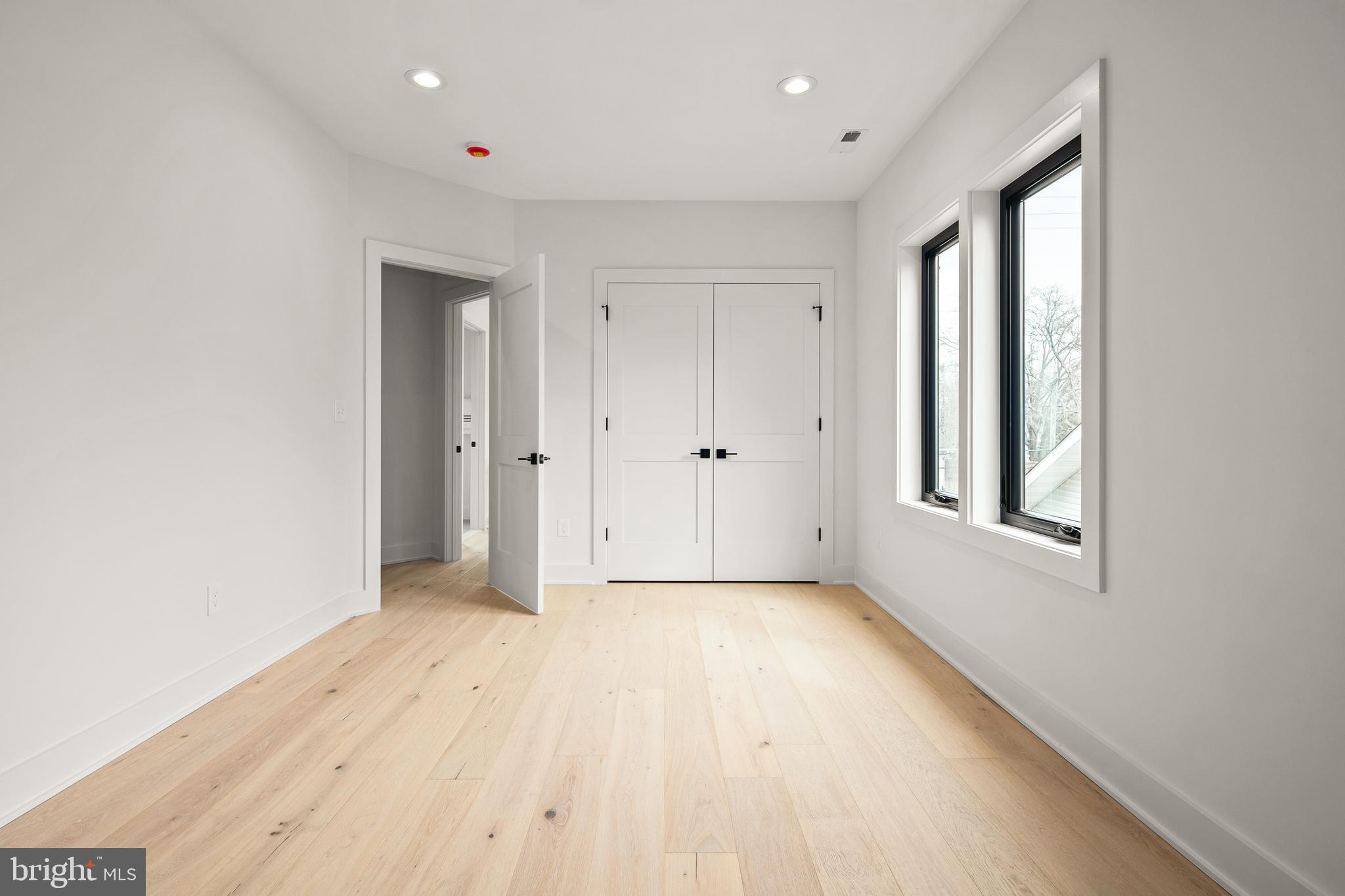 126 S HIGHLAND STREET