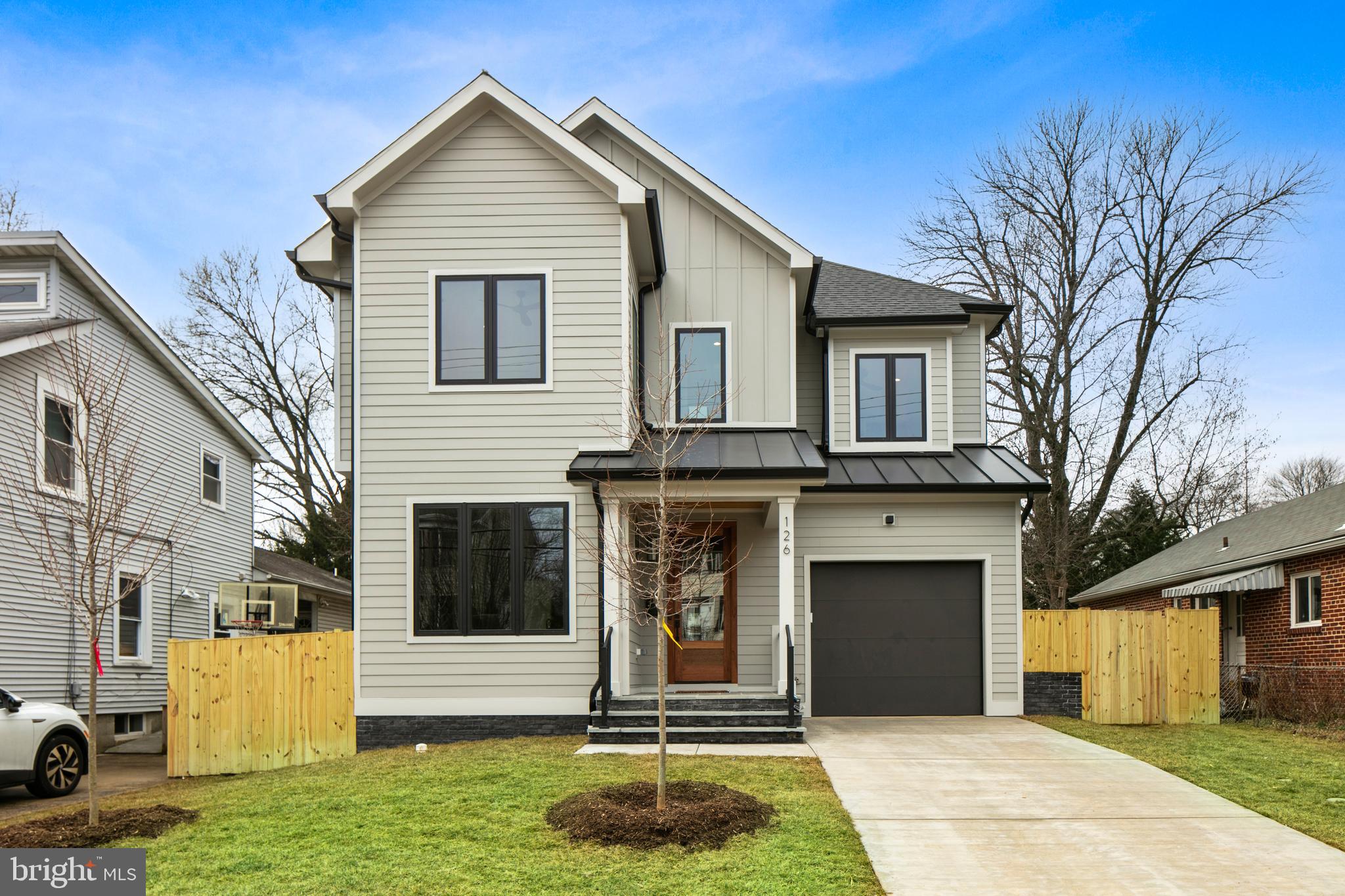 126 S HIGHLAND STREET