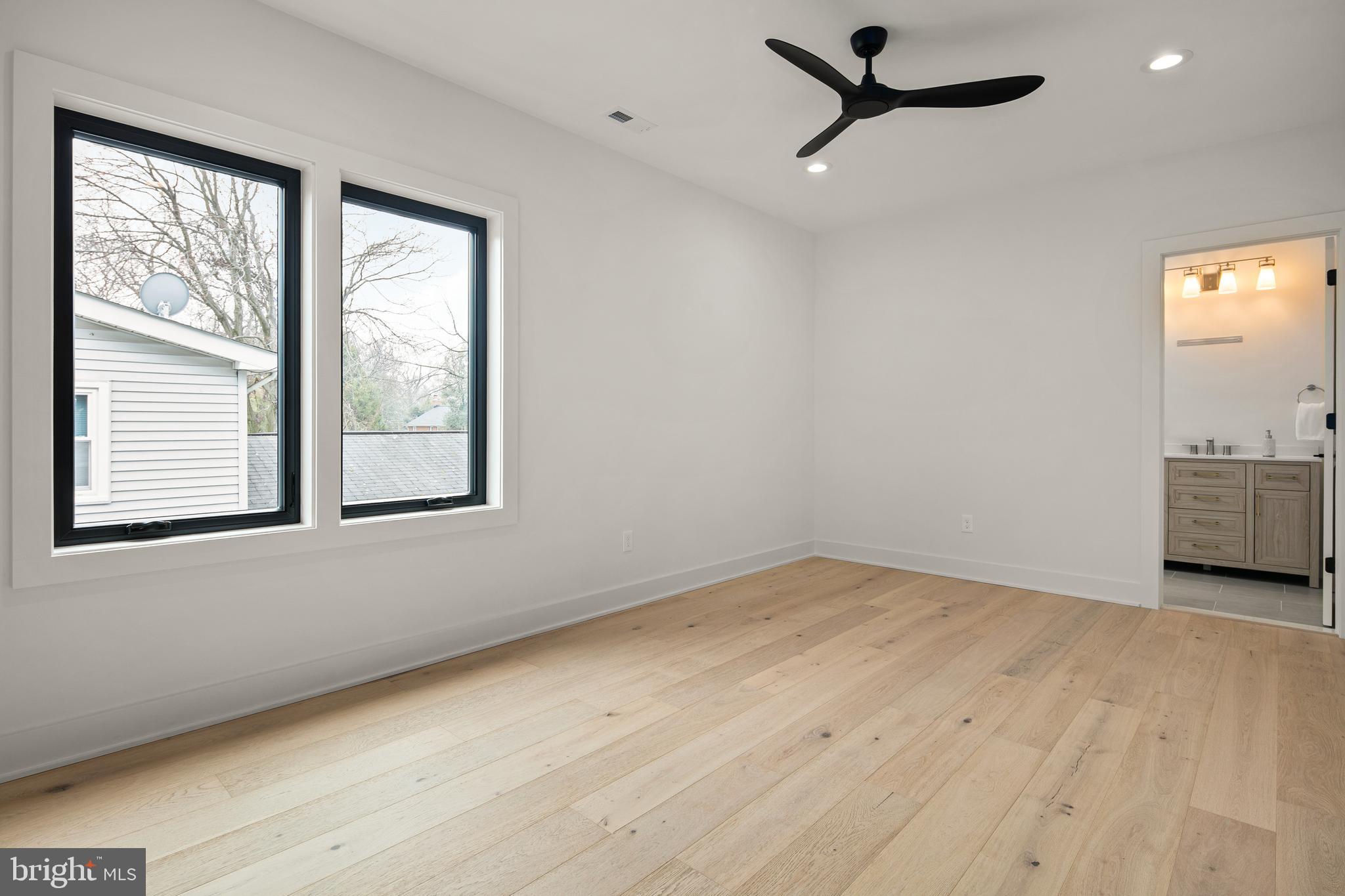 126 S HIGHLAND STREET