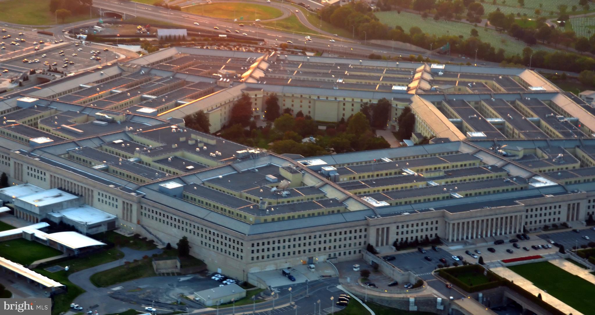 2000 CLARENDON BOULEVARD 504